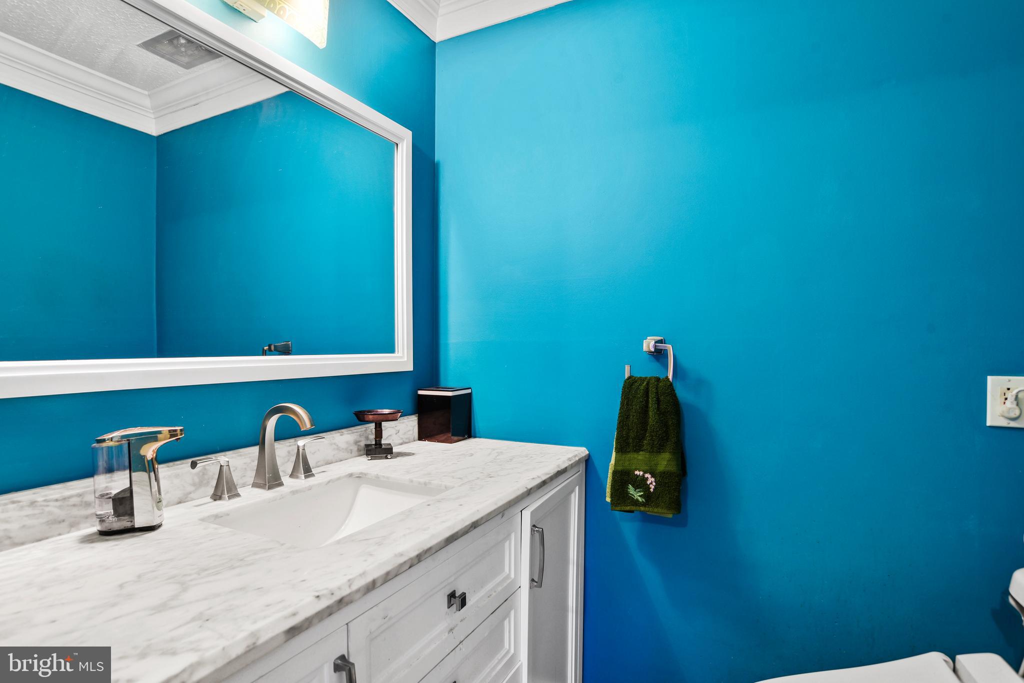 THE PROVINCES - Residential