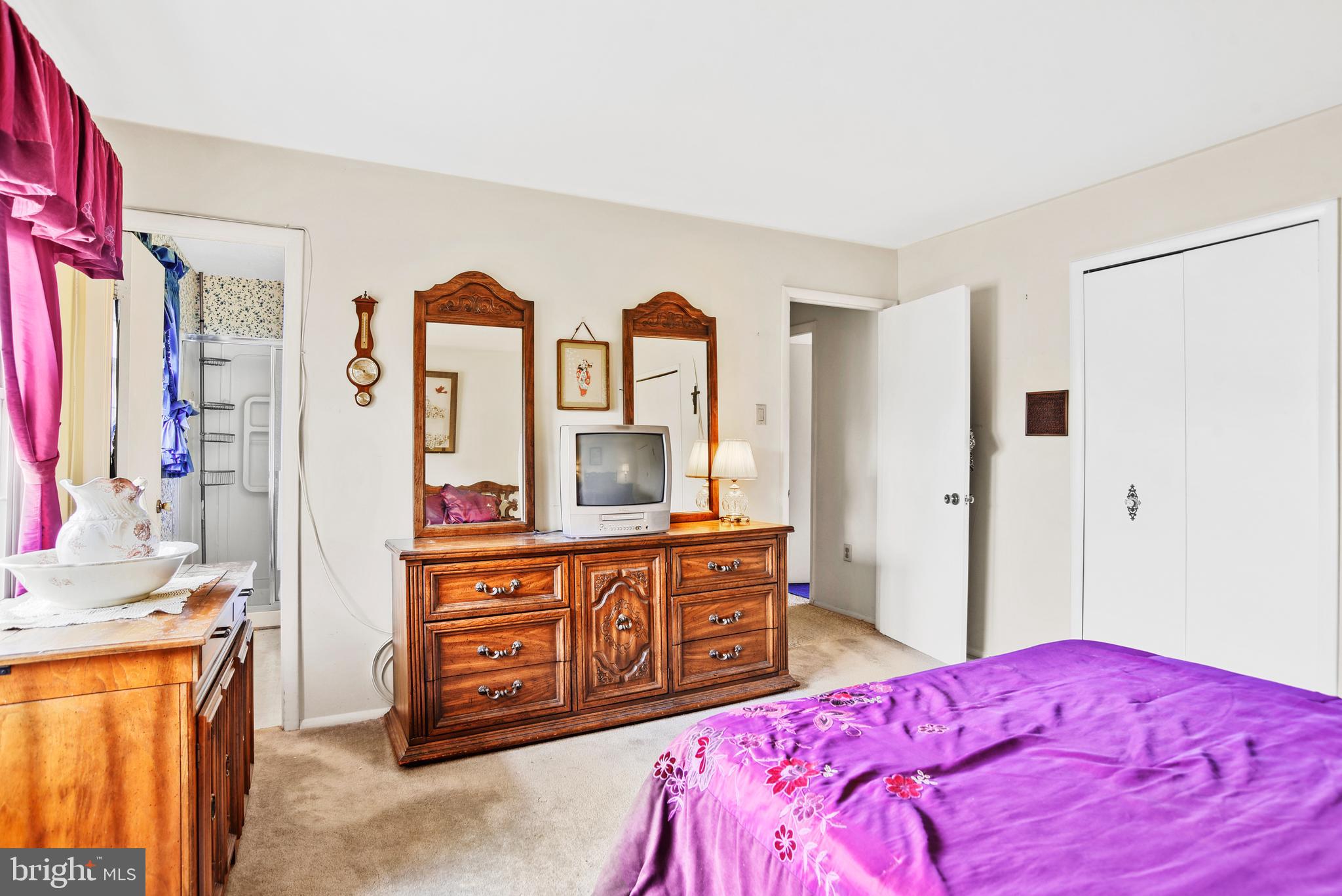 THE PROVINCES - Residential