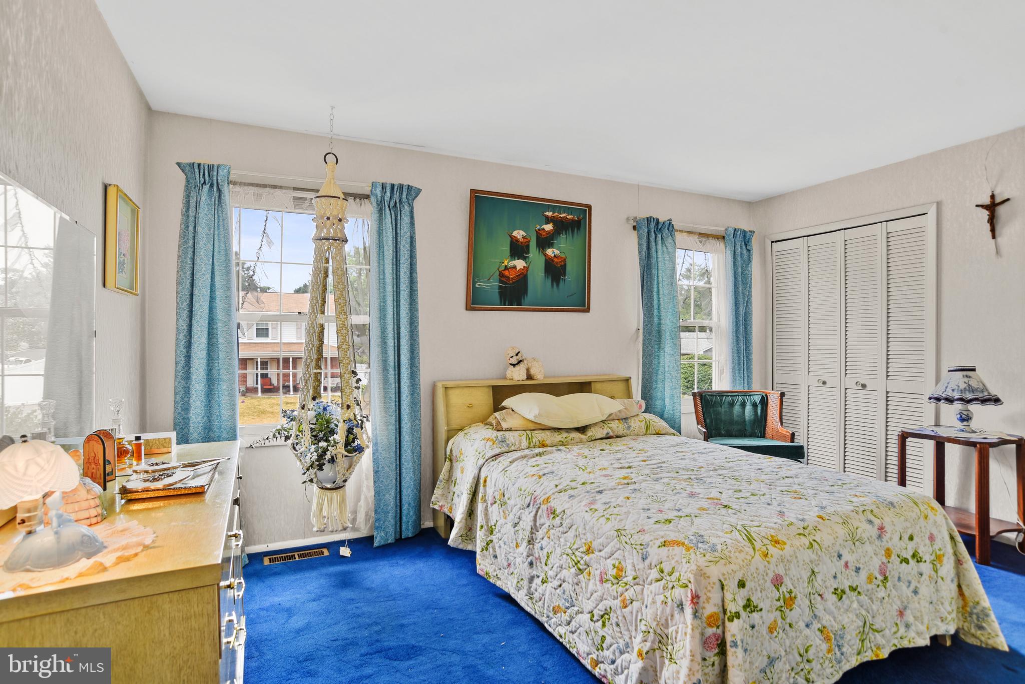 THE PROVINCES - Residential