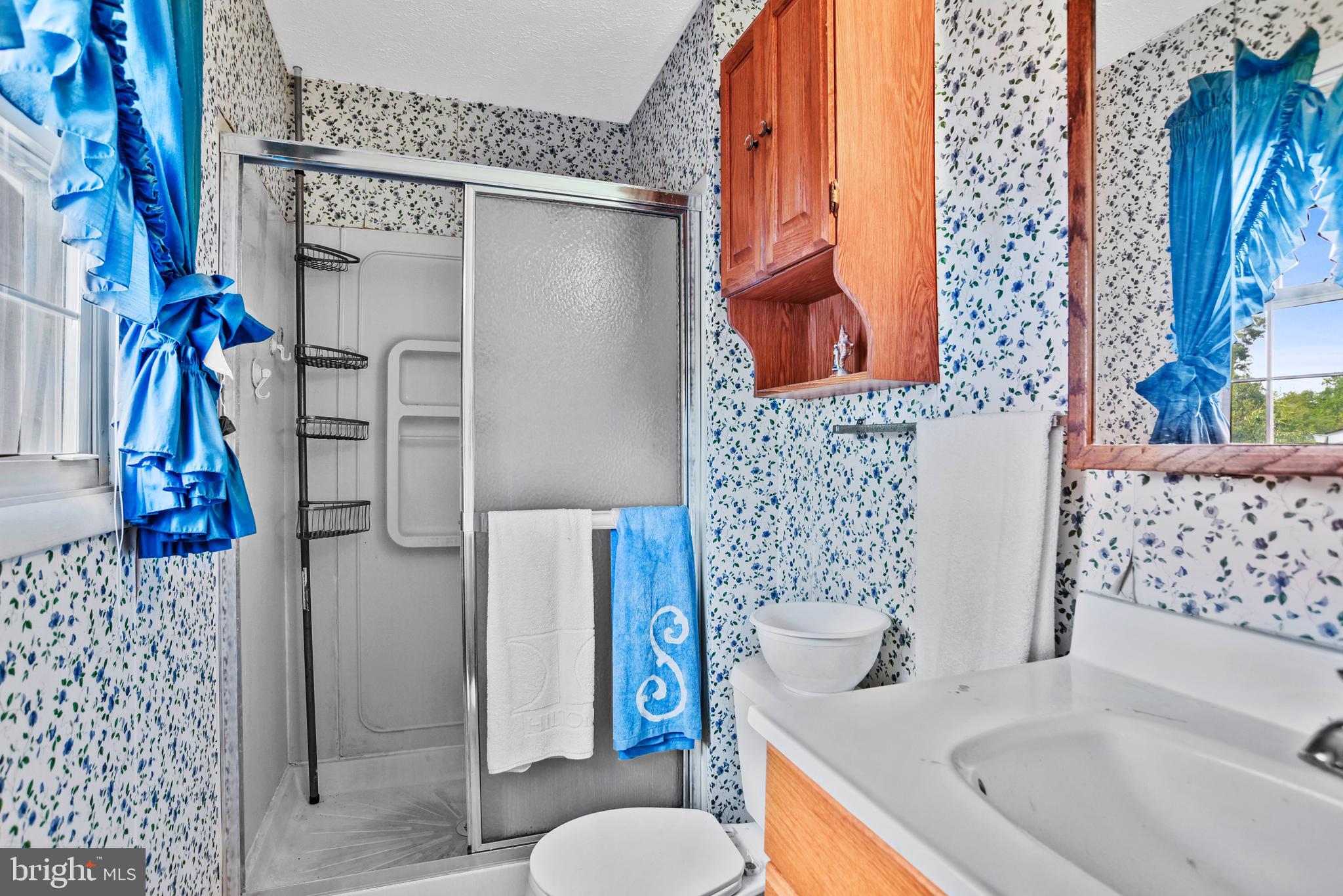 THE PROVINCES - Residential