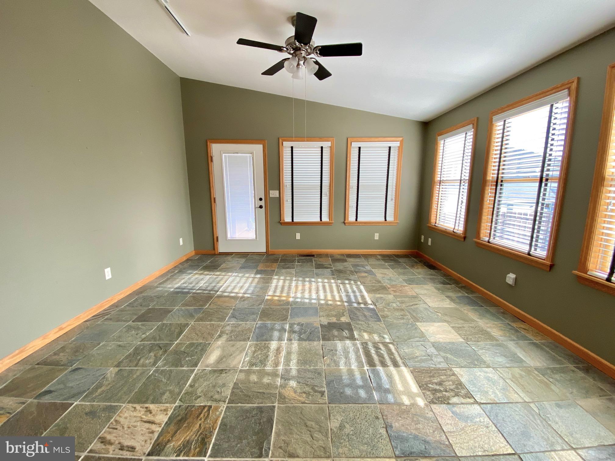 BEL AIR - Residential