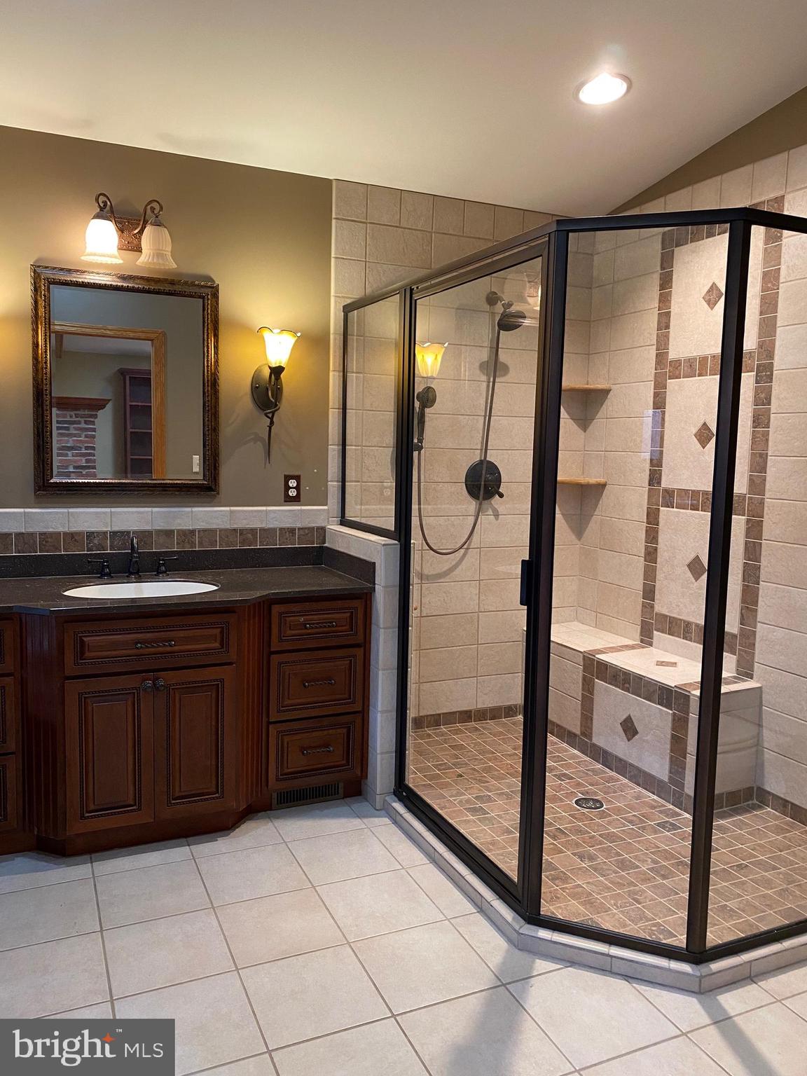 BEL AIR - Residential