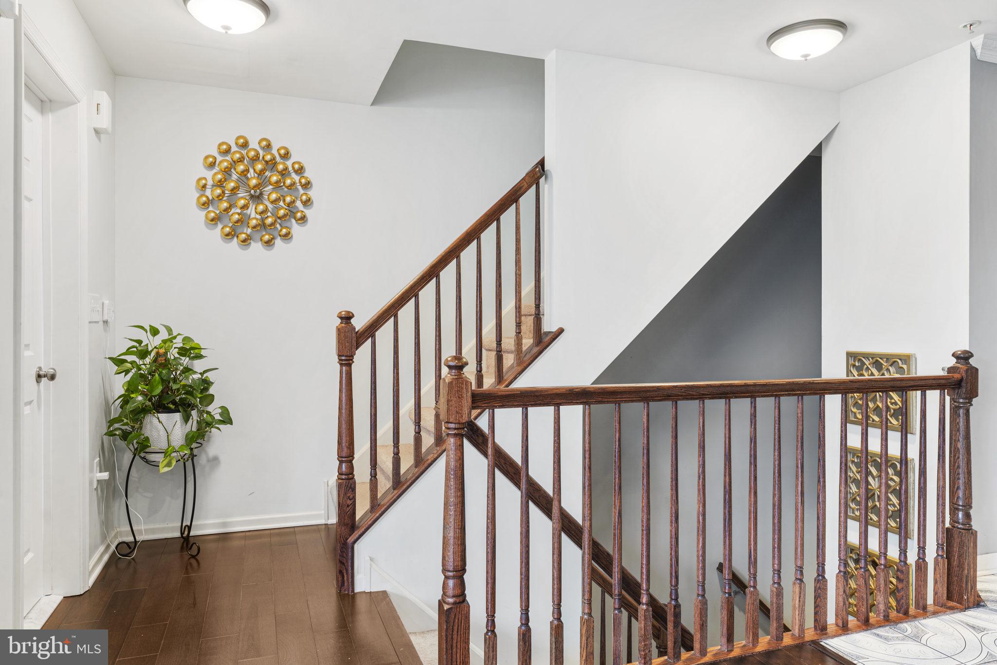 BERKELEY COURT - Residential