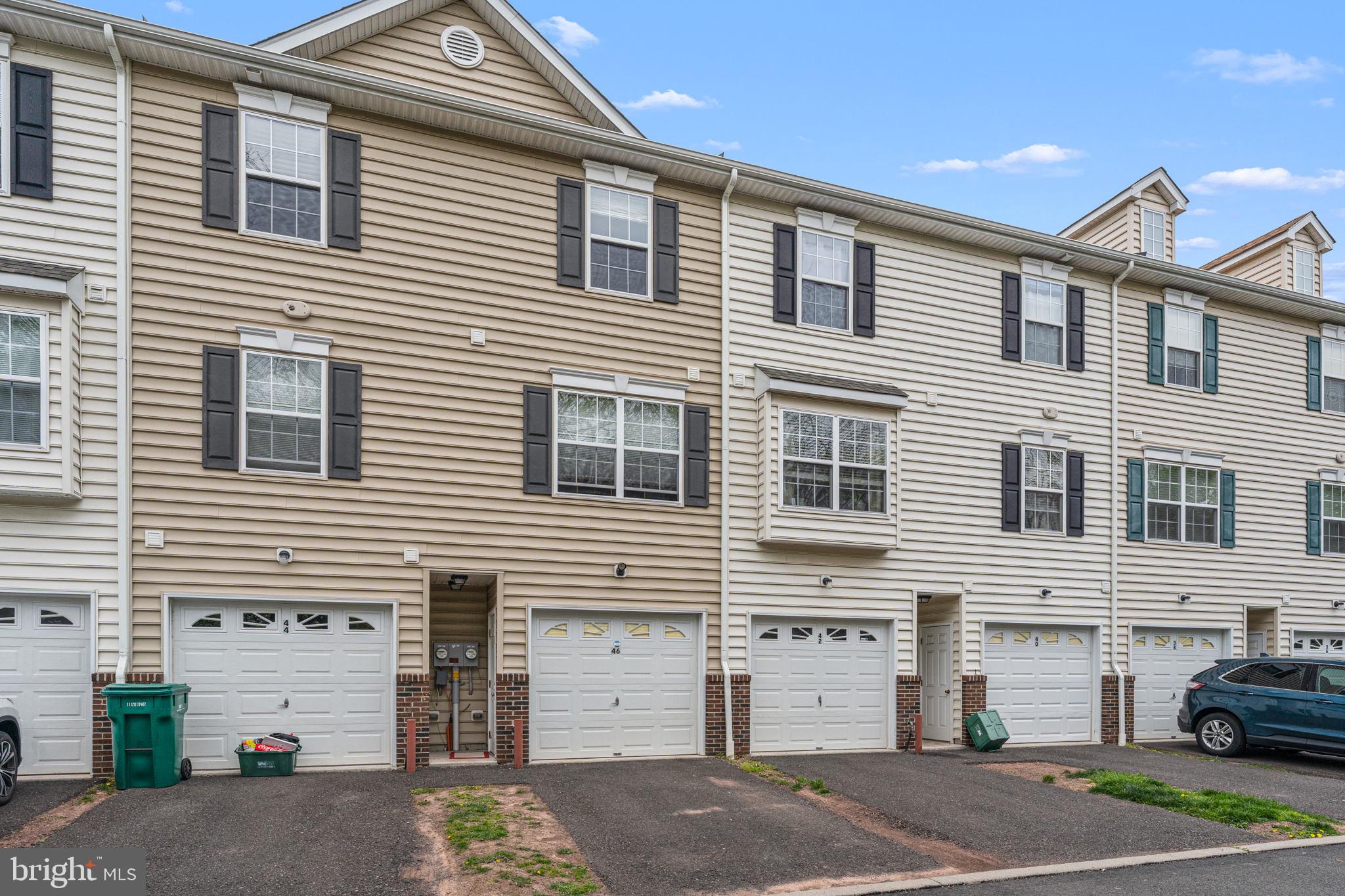 BERKELEY COURT - Residential