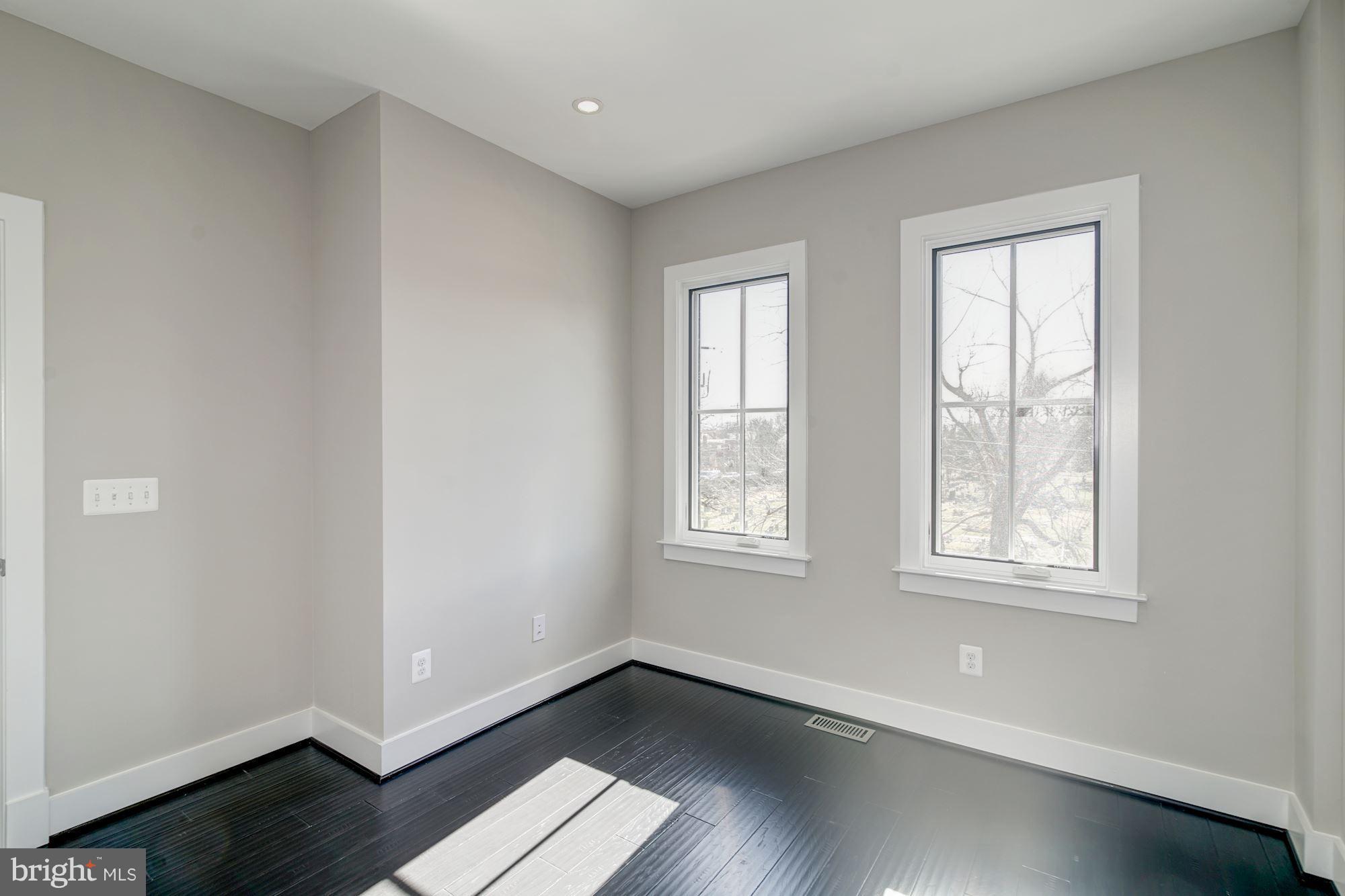 MAJESTY WEST - Residential