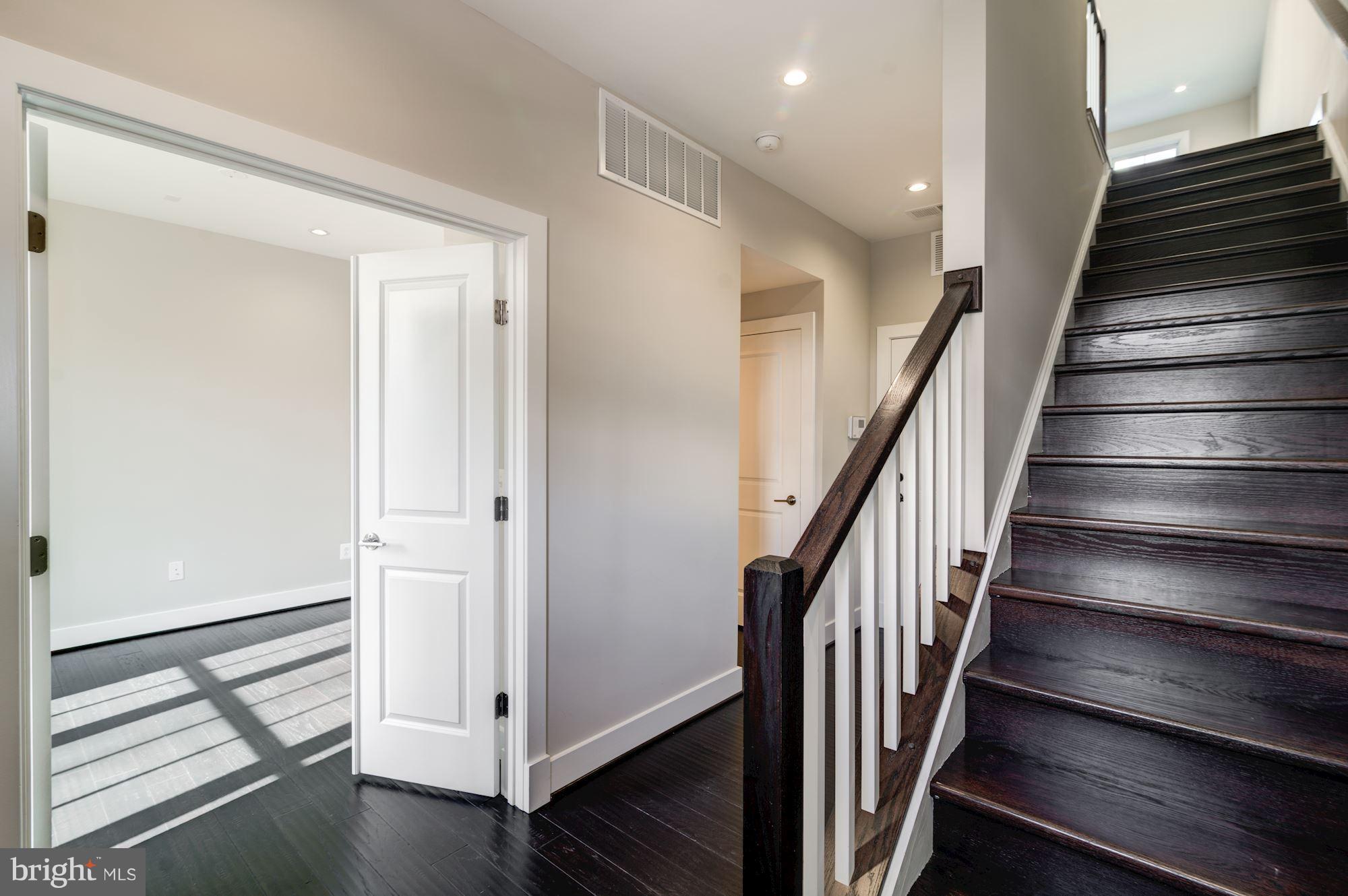 MAJESTY WEST - Residential