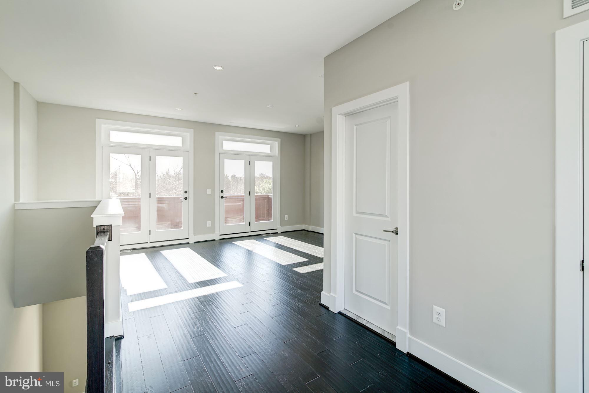 MAJESTY WEST - Residential