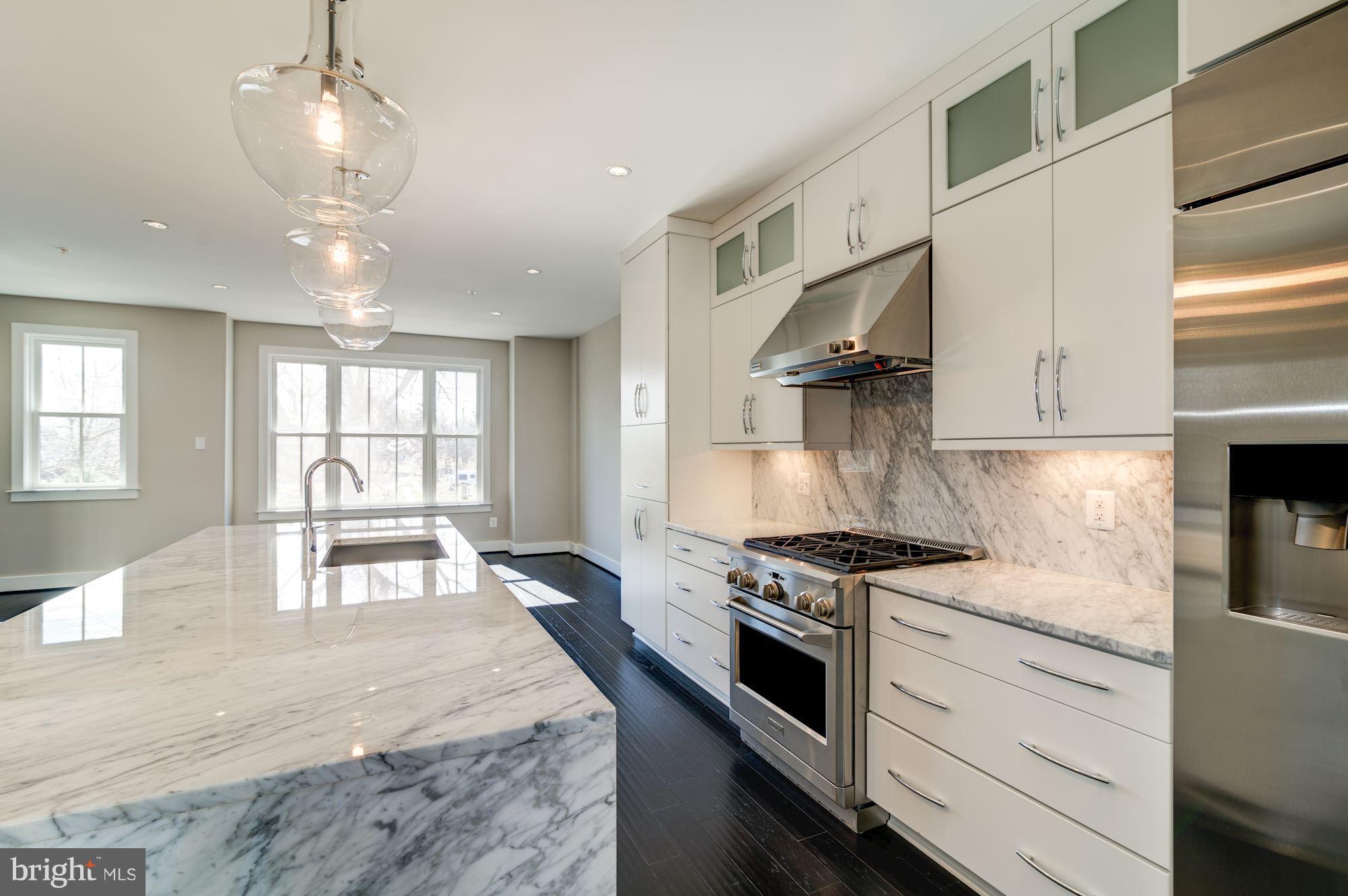 MAJESTY WEST - Residential