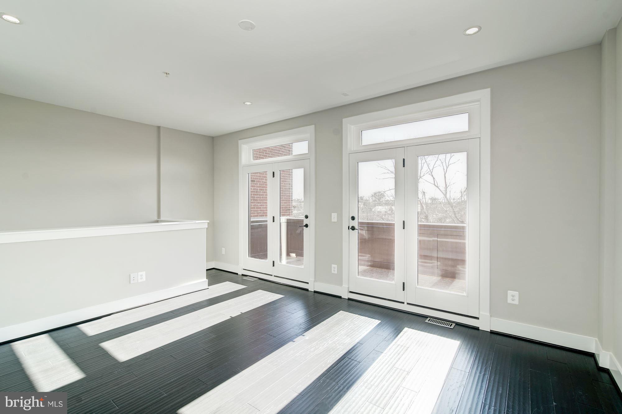 MAJESTY WEST - Residential