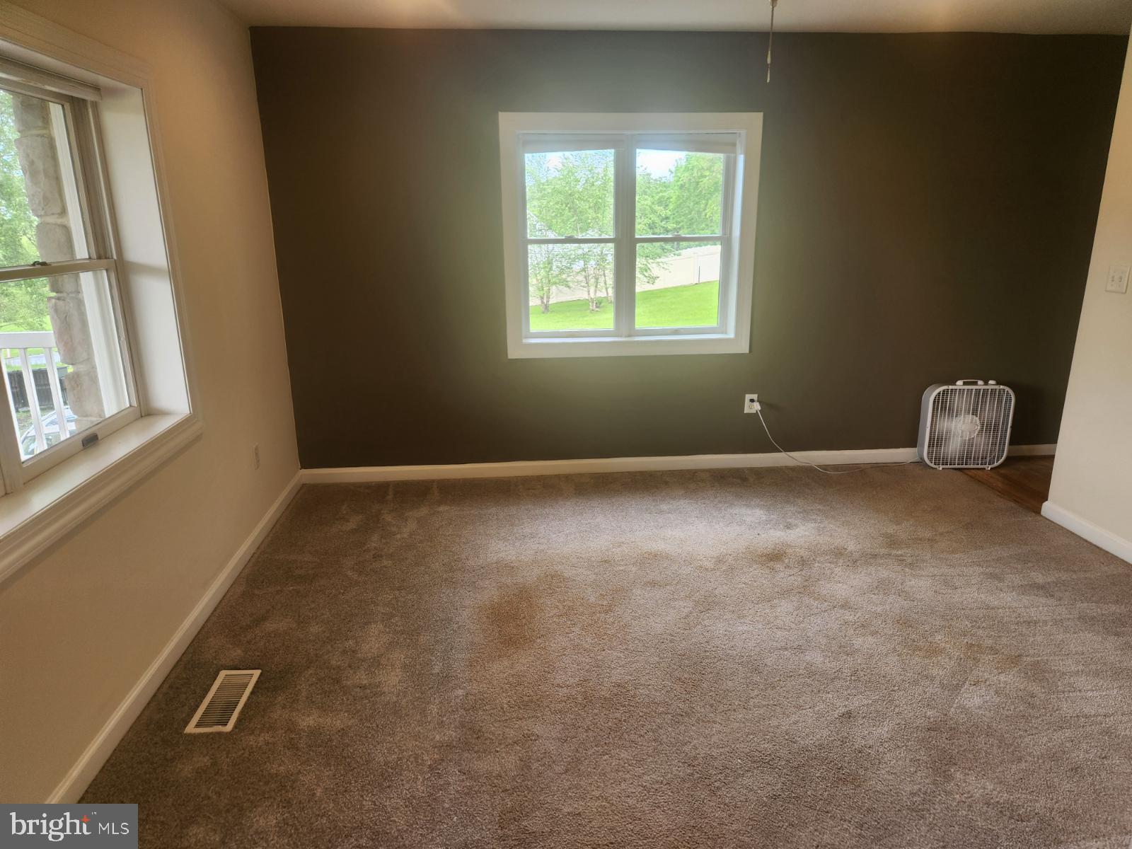 000 - Residential Lease