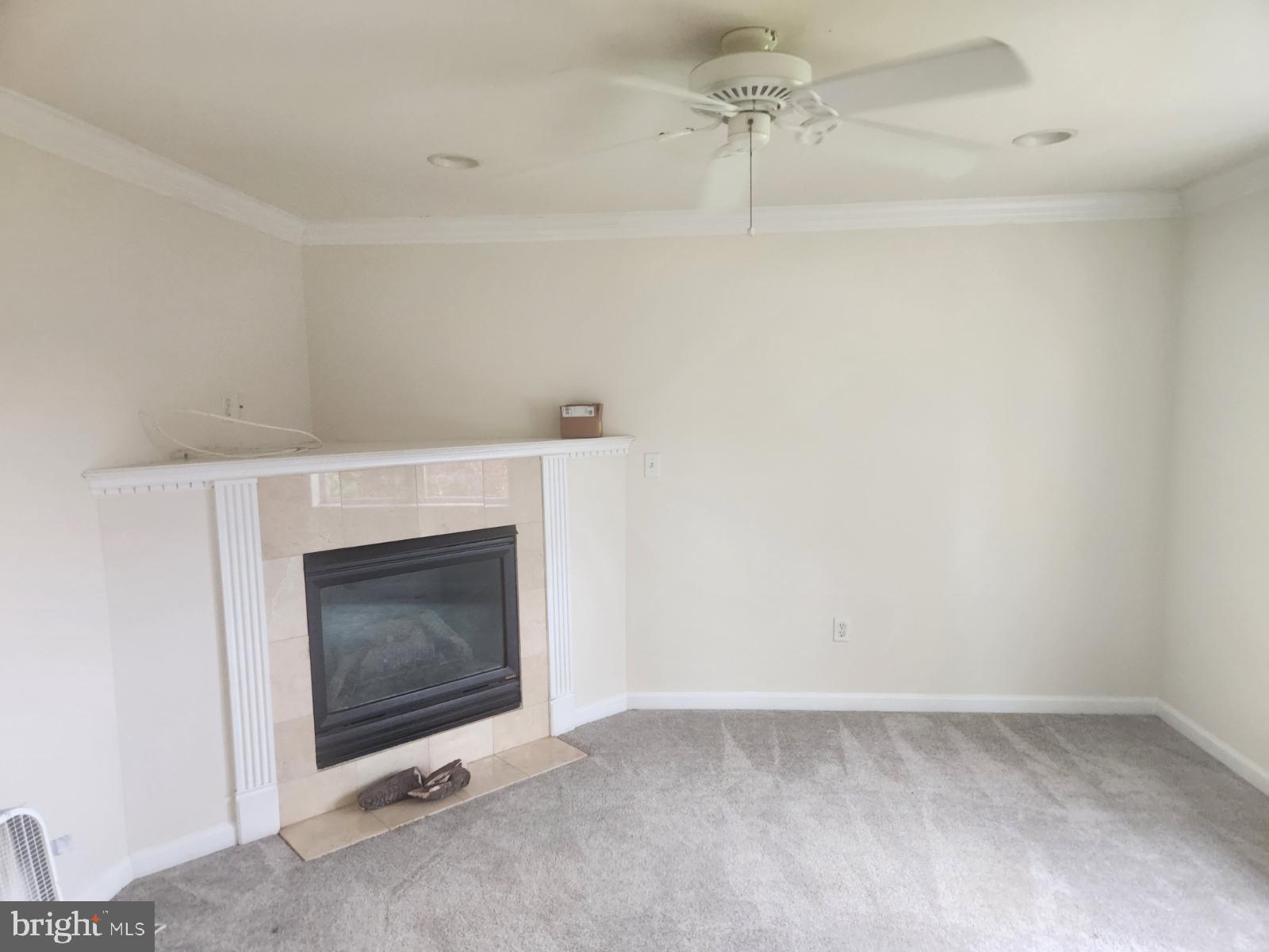 000 - Residential Lease