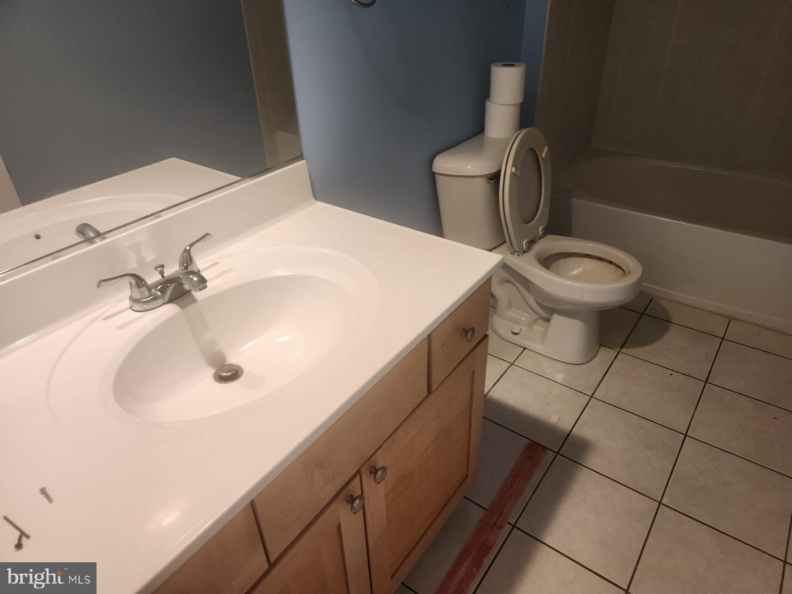 000 - Residential Lease