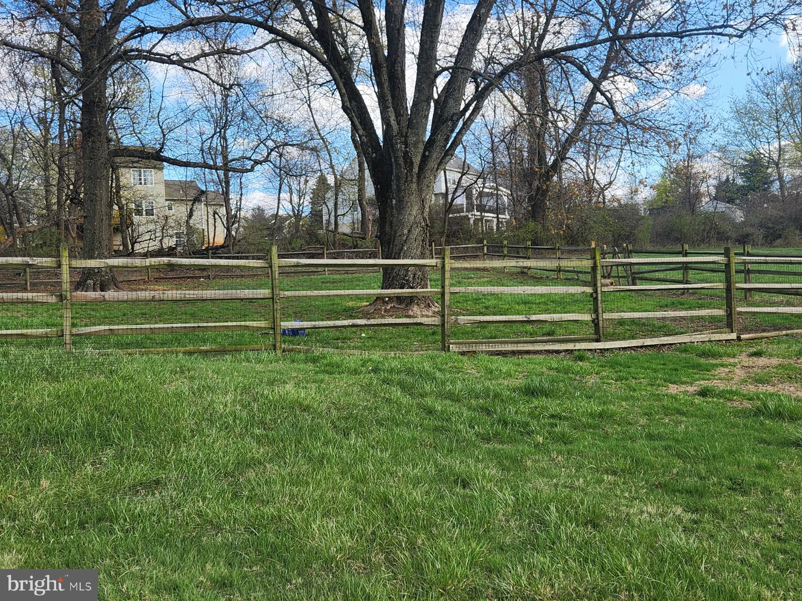 000 - Residential Lease