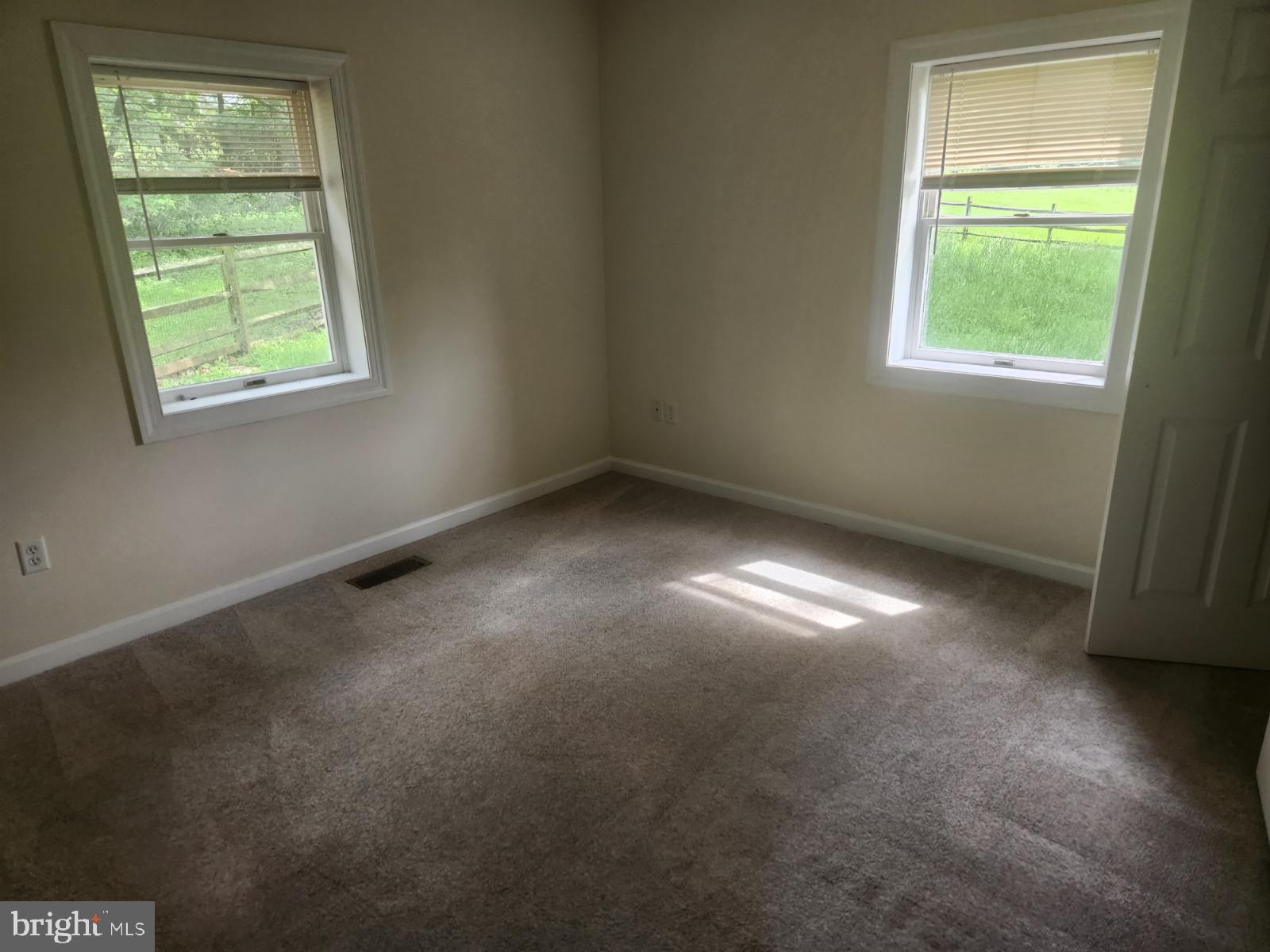 000 - Residential Lease