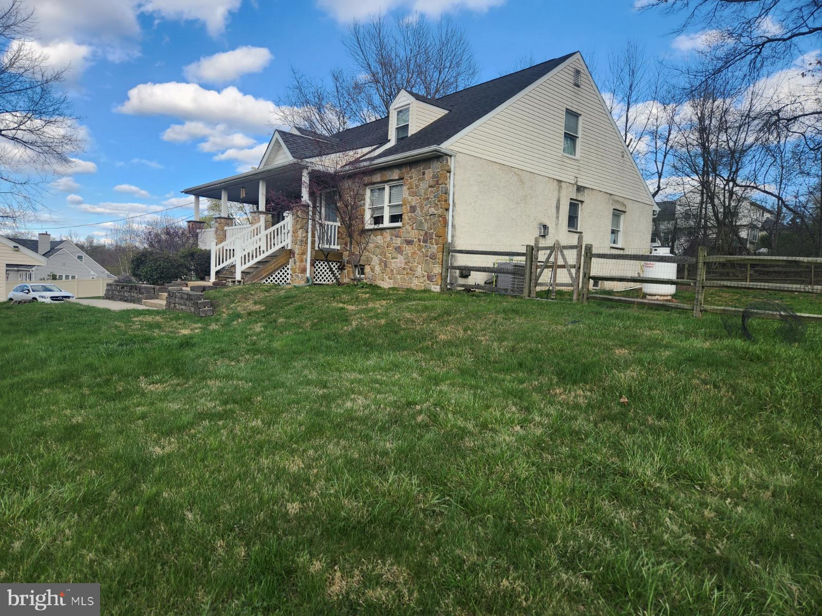 000 - Residential Lease