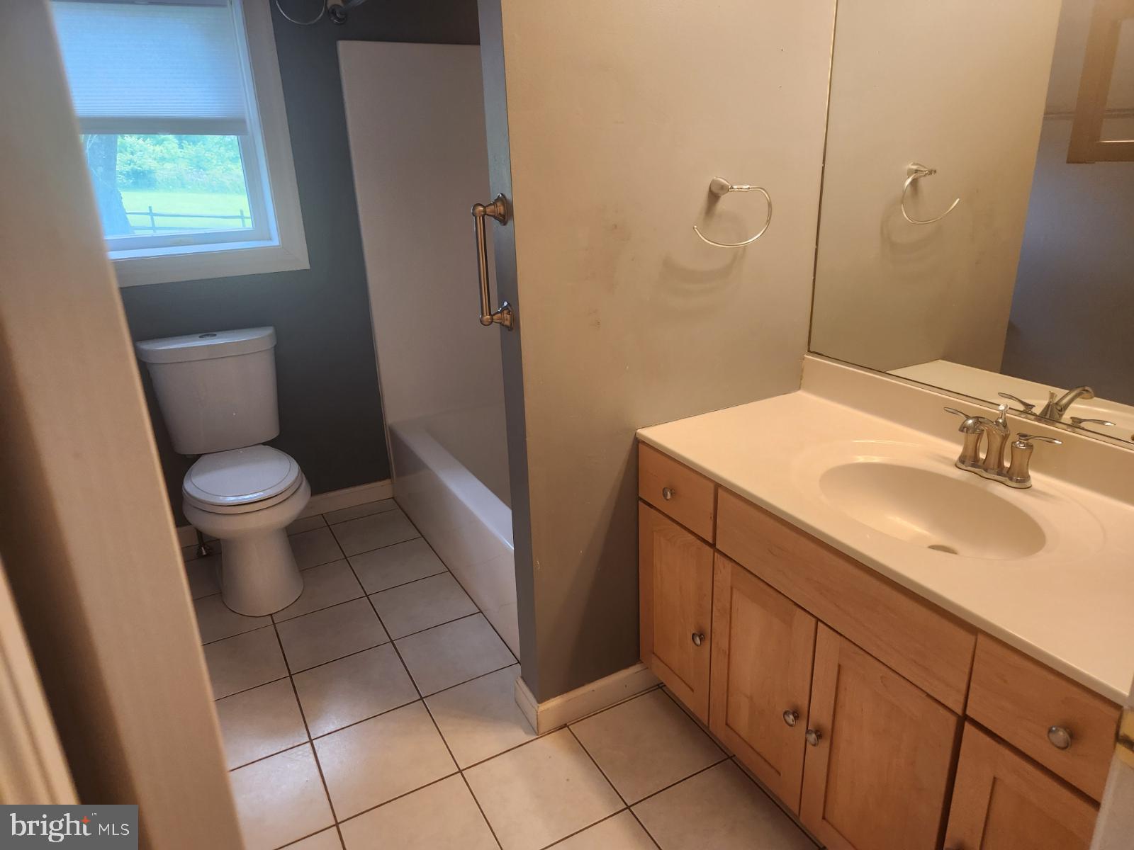 000 - Residential Lease