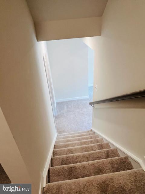 SENSENY VILLAGE - Residential Lease