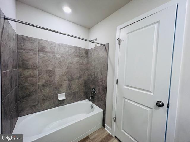 SENSENY VILLAGE - Residential Lease