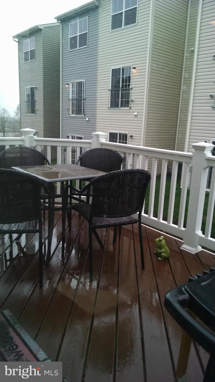 WOODSTREAM - Residential Lease