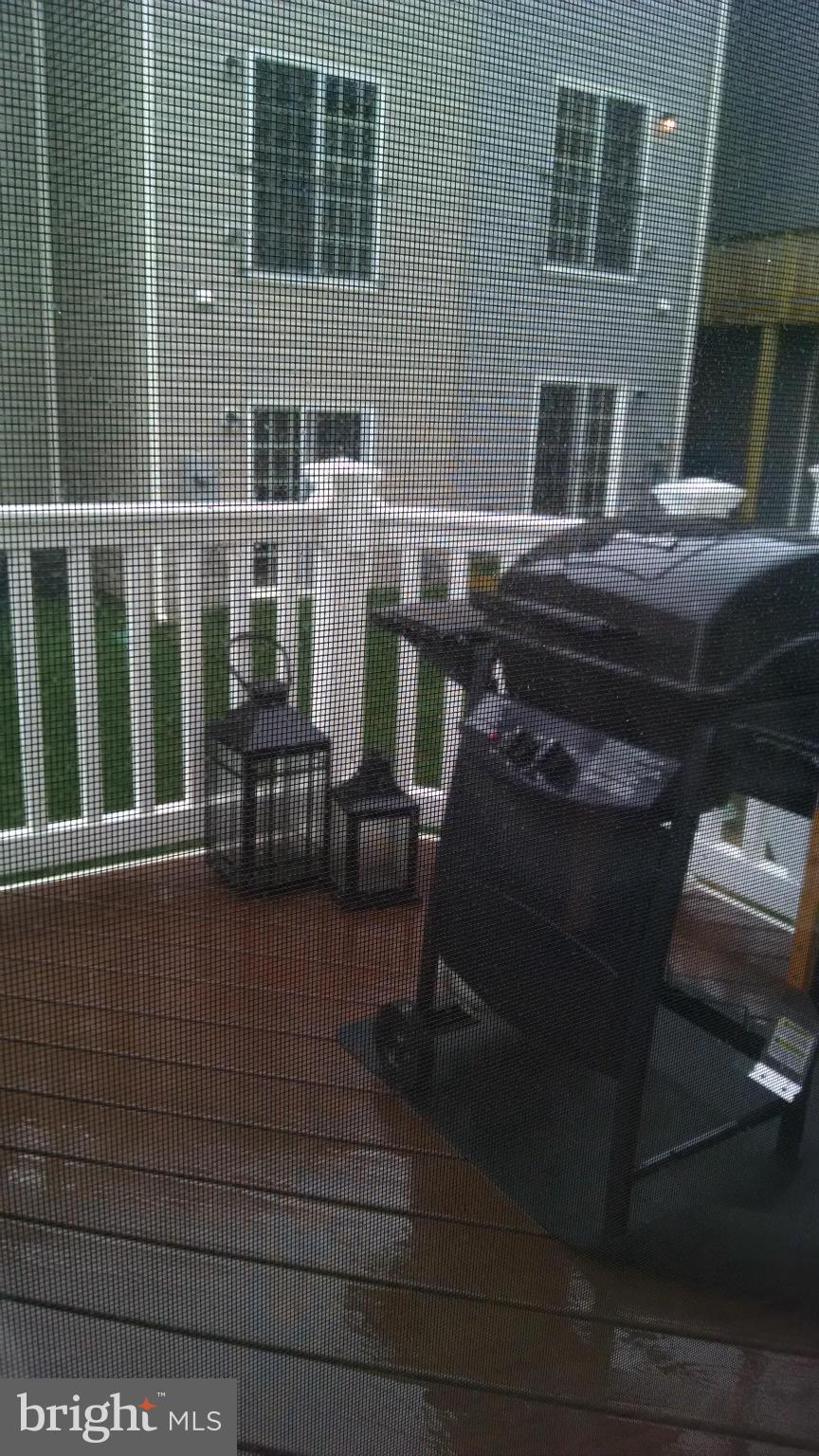 WOODSTREAM - Residential Lease