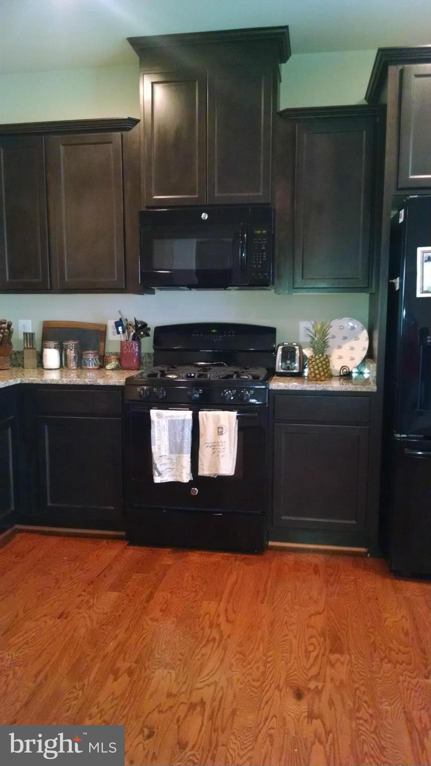 WOODSTREAM - Residential Lease