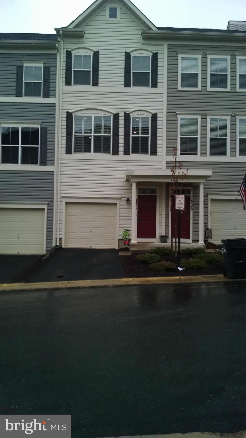 WOODSTREAM - Residential Lease