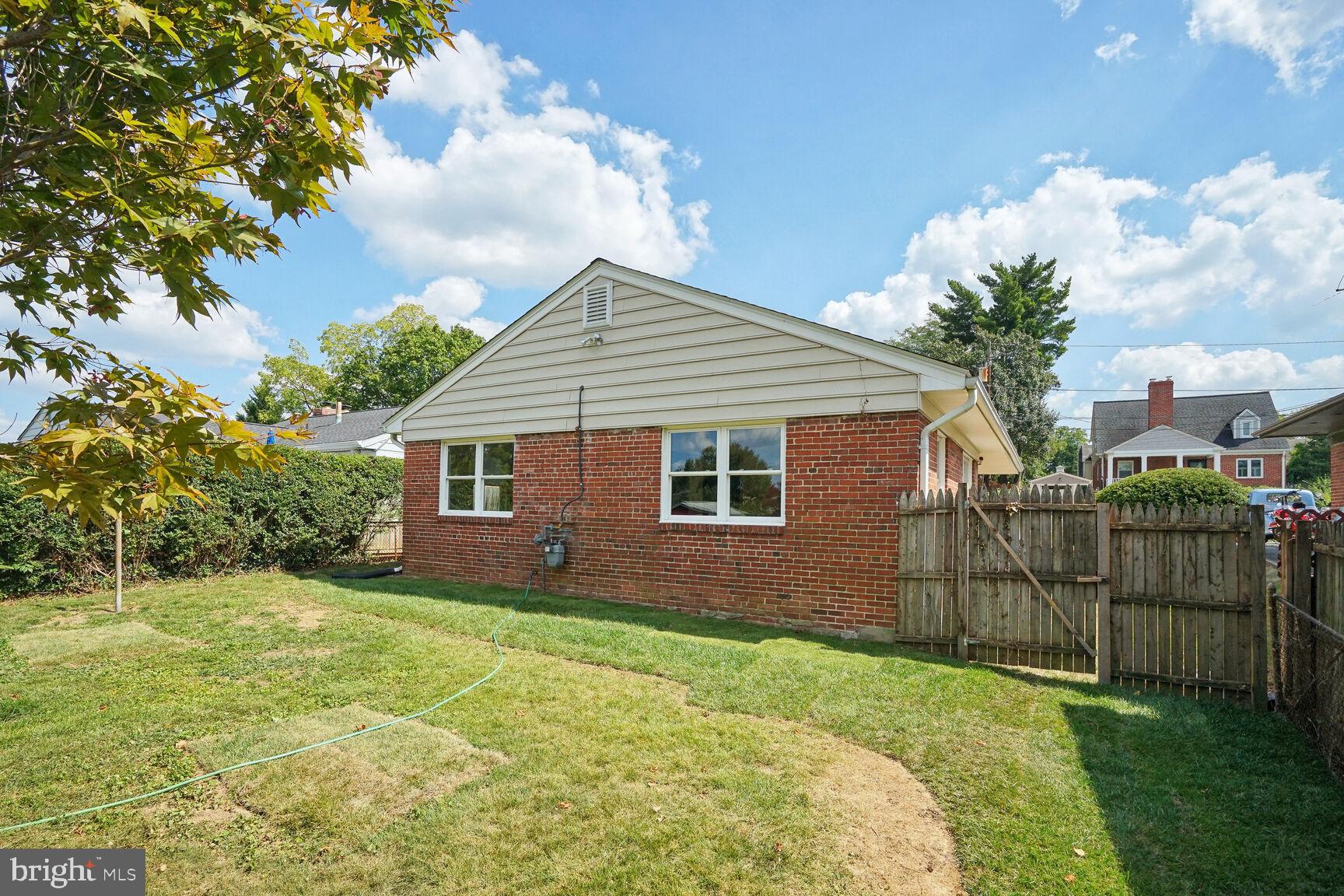 DAWN VILLAGE - Residential