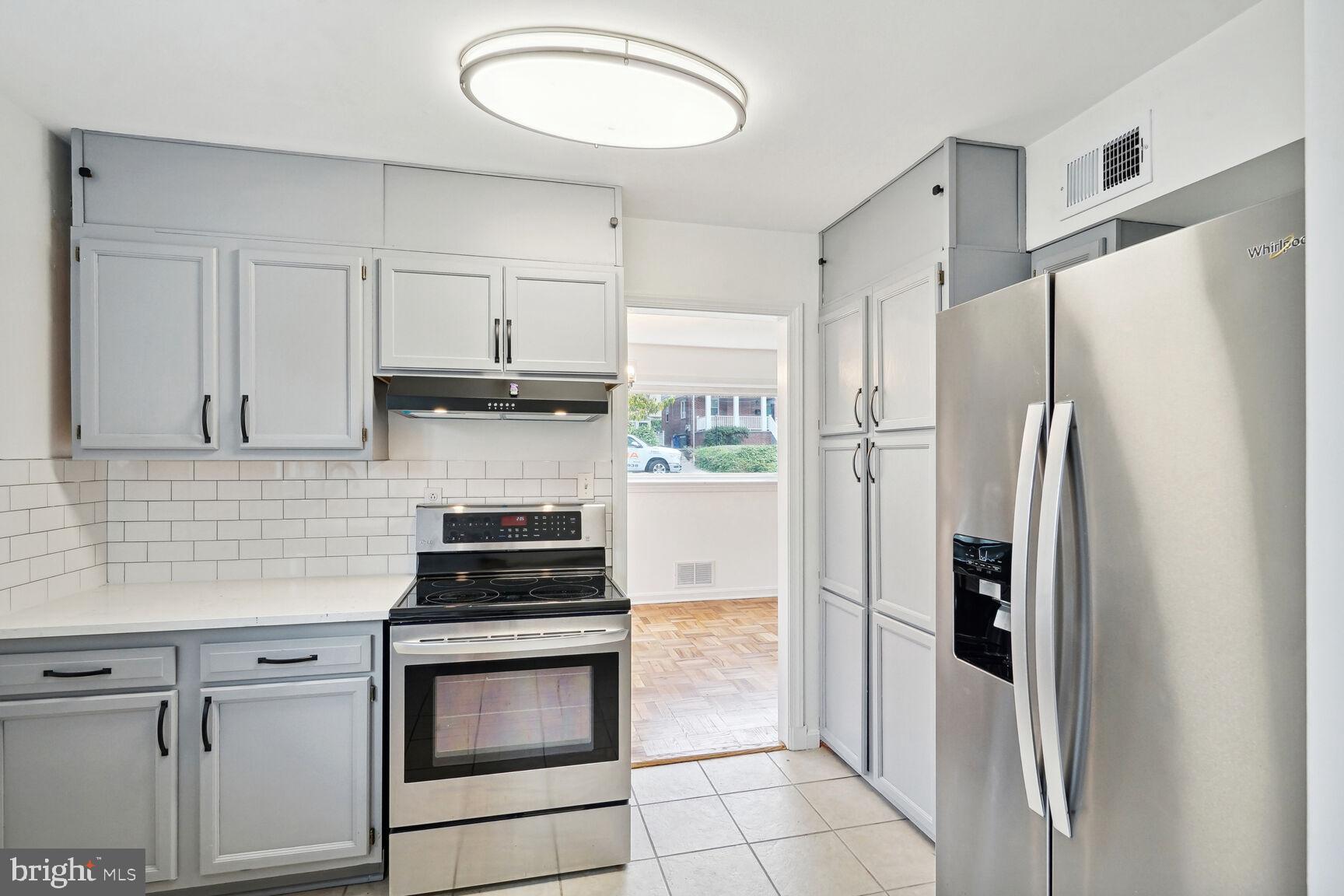 DAWN VILLAGE - Residential