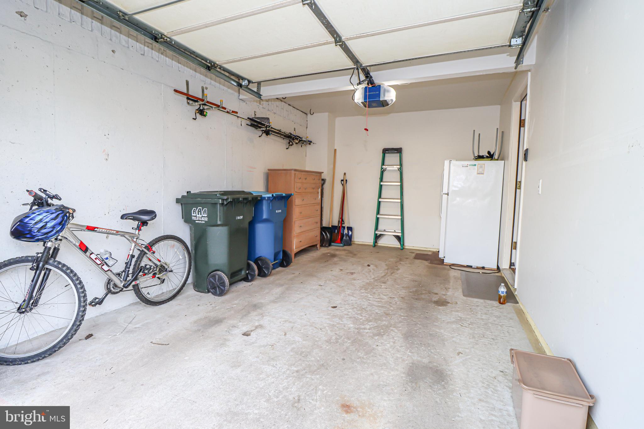 SOUTH RIDING - Residential