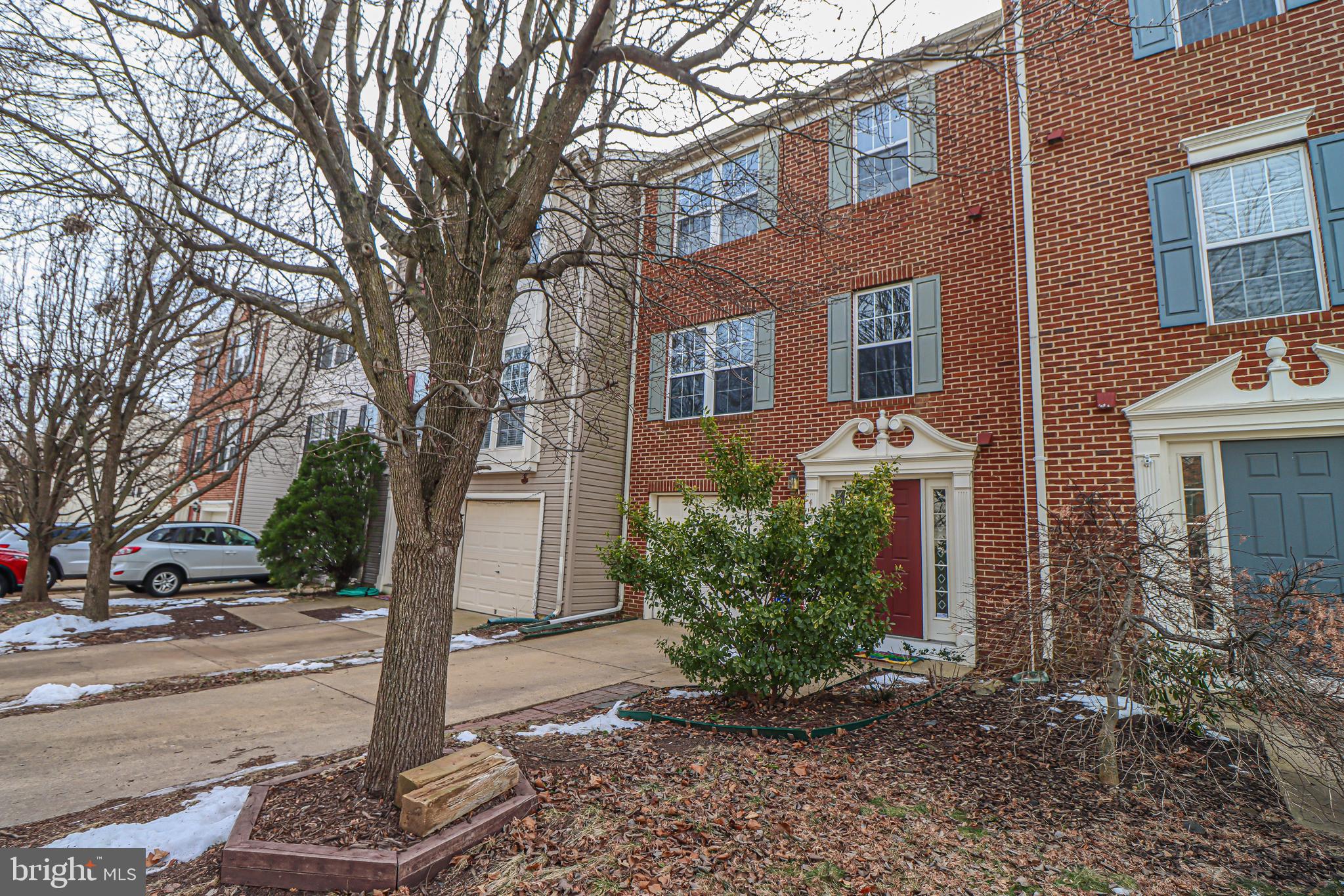 SOUTH RIDING - Residential