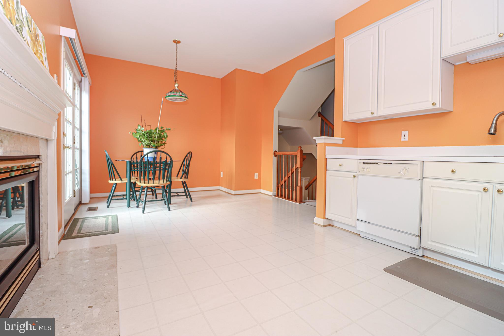 SOUTH RIDING - Residential