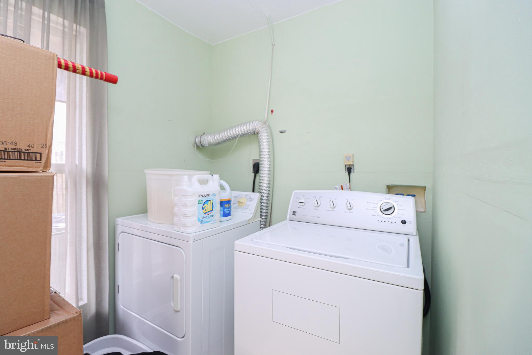 SOUTH RIDING - Residential