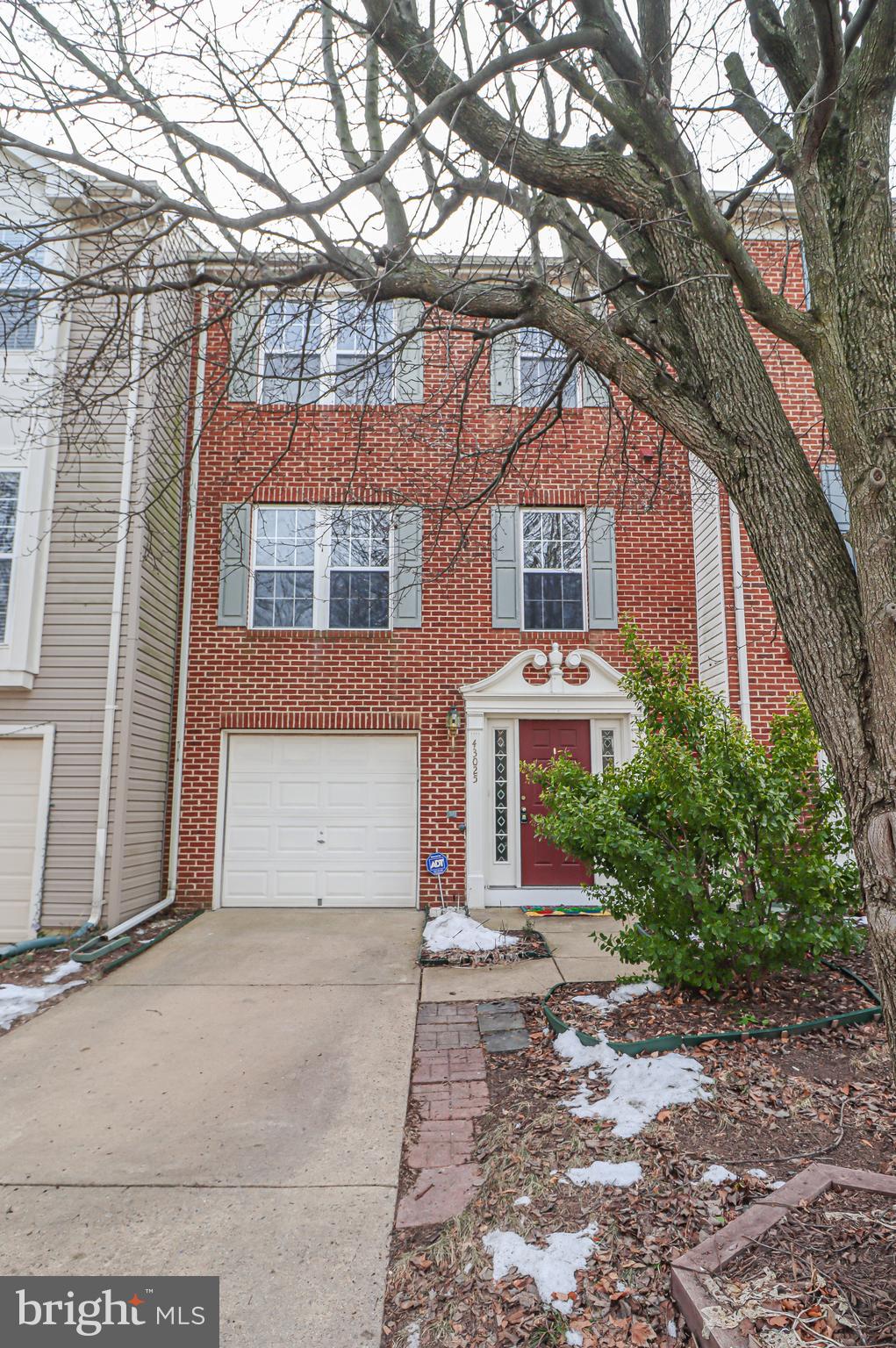 SOUTH RIDING - Residential