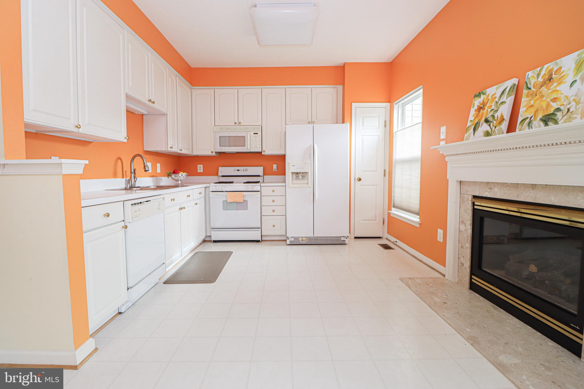 SOUTH RIDING - Residential