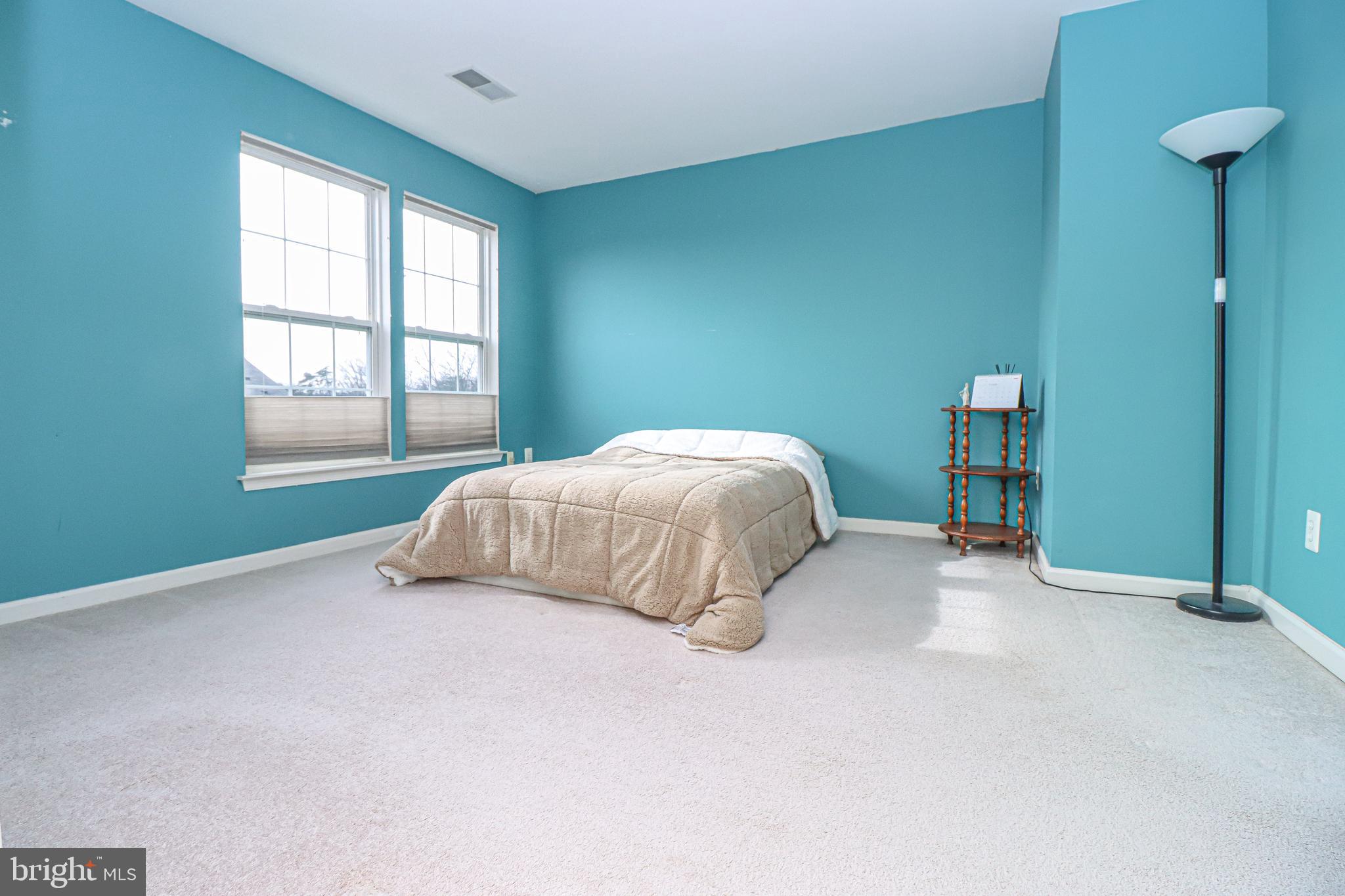 SOUTH RIDING - Residential