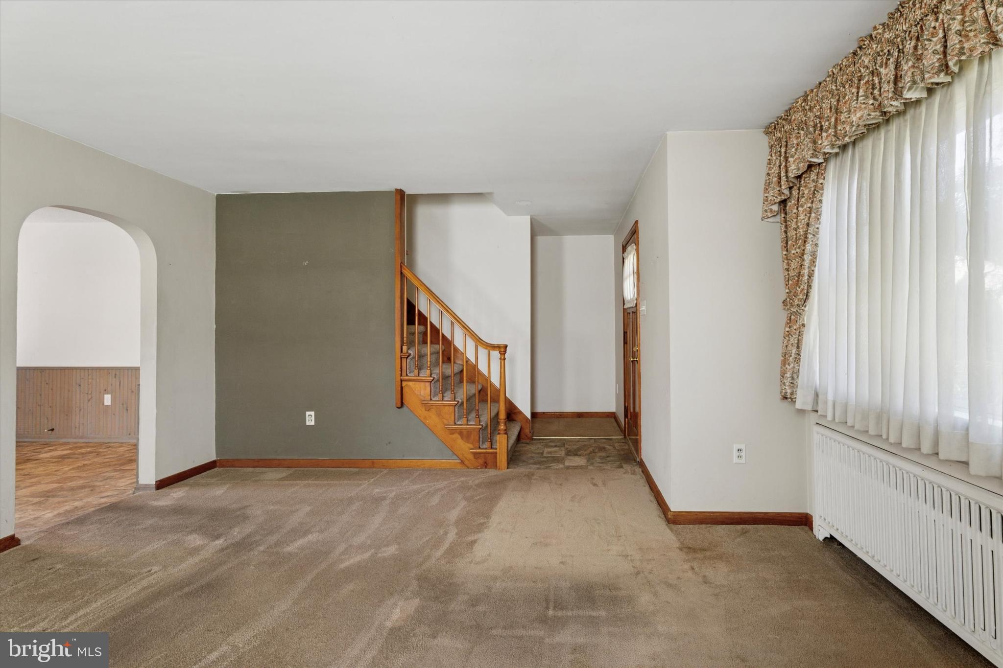 150 KLEYONA AVENUE