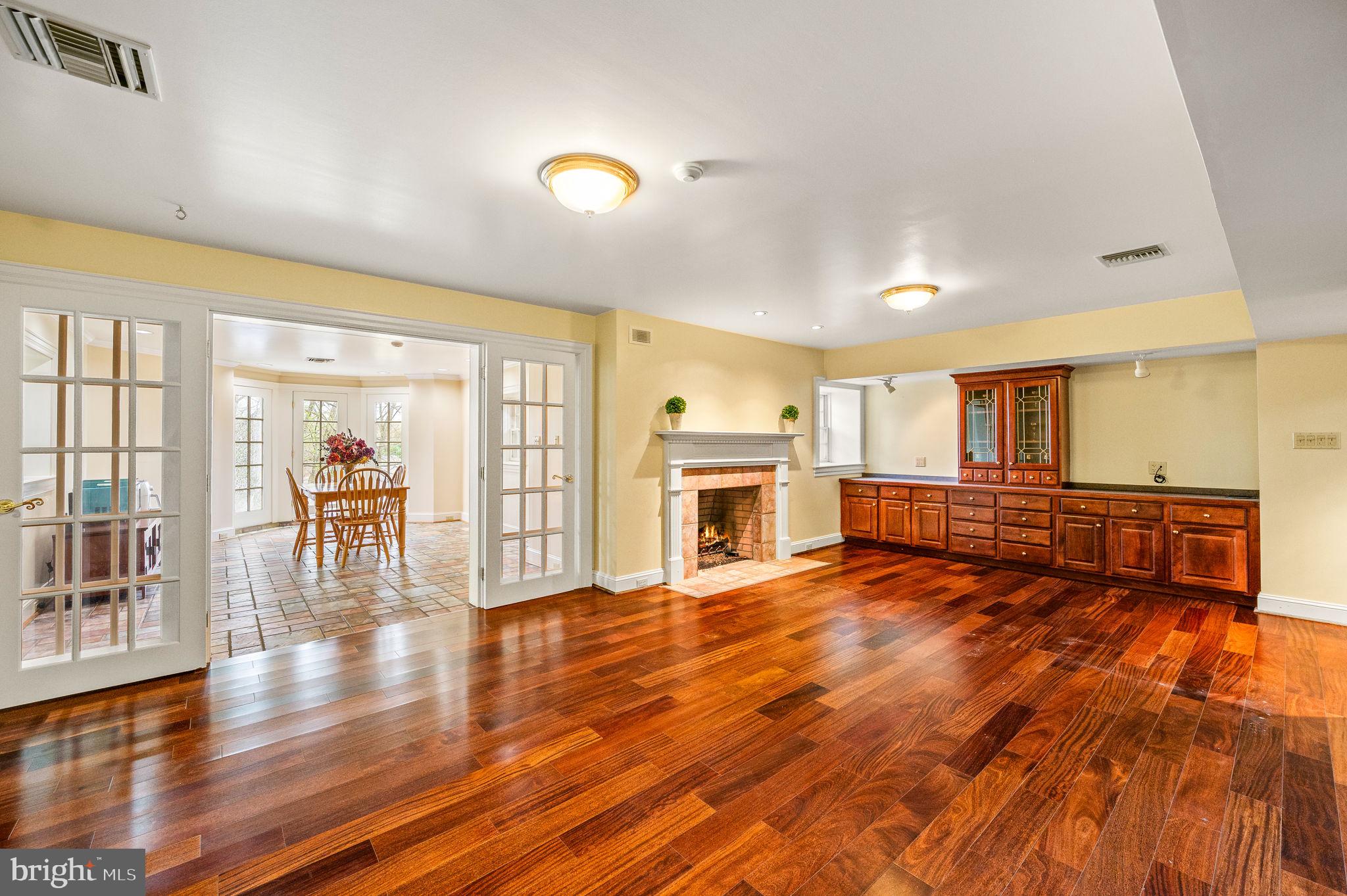 SPRINGTON POINTE - Residential