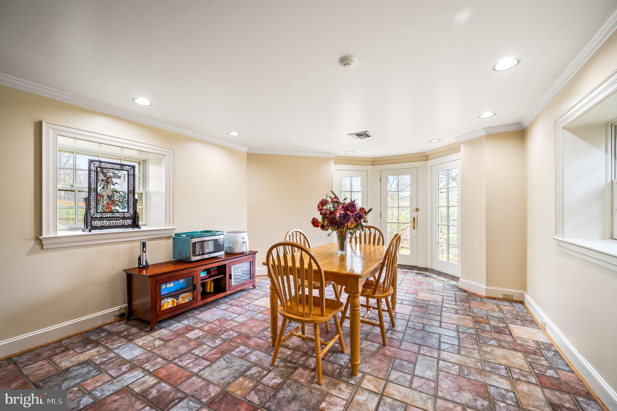 SPRINGTON POINTE - Residential