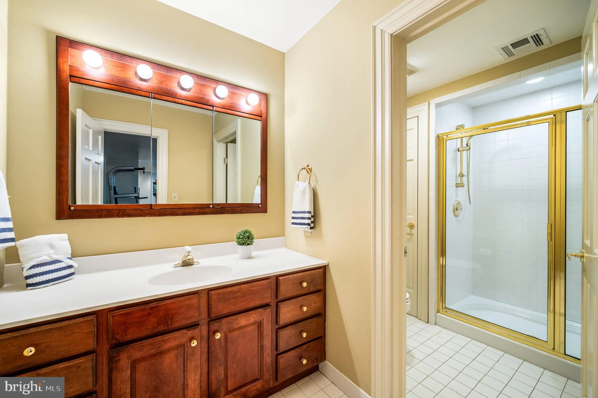 Newtown Square, Pennsylvania 19073, United States, 7 Bedrooms Bedrooms, ,9 BathroomsBathrooms,Residential,Contingent,248880