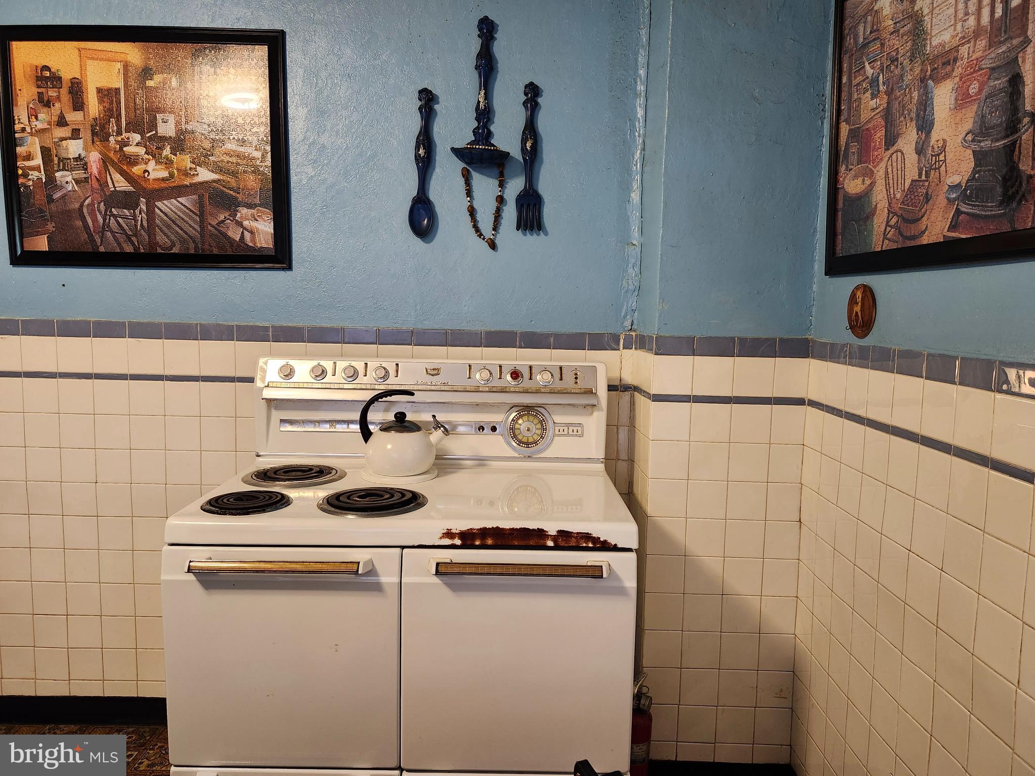 SUMMIT HILL BOROUGH - Residential