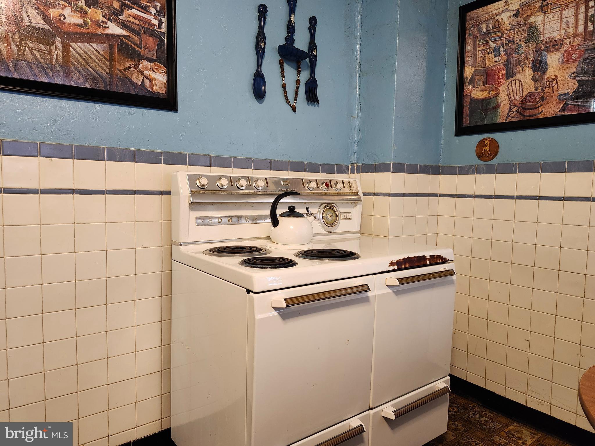 SUMMIT HILL BOROUGH - Residential