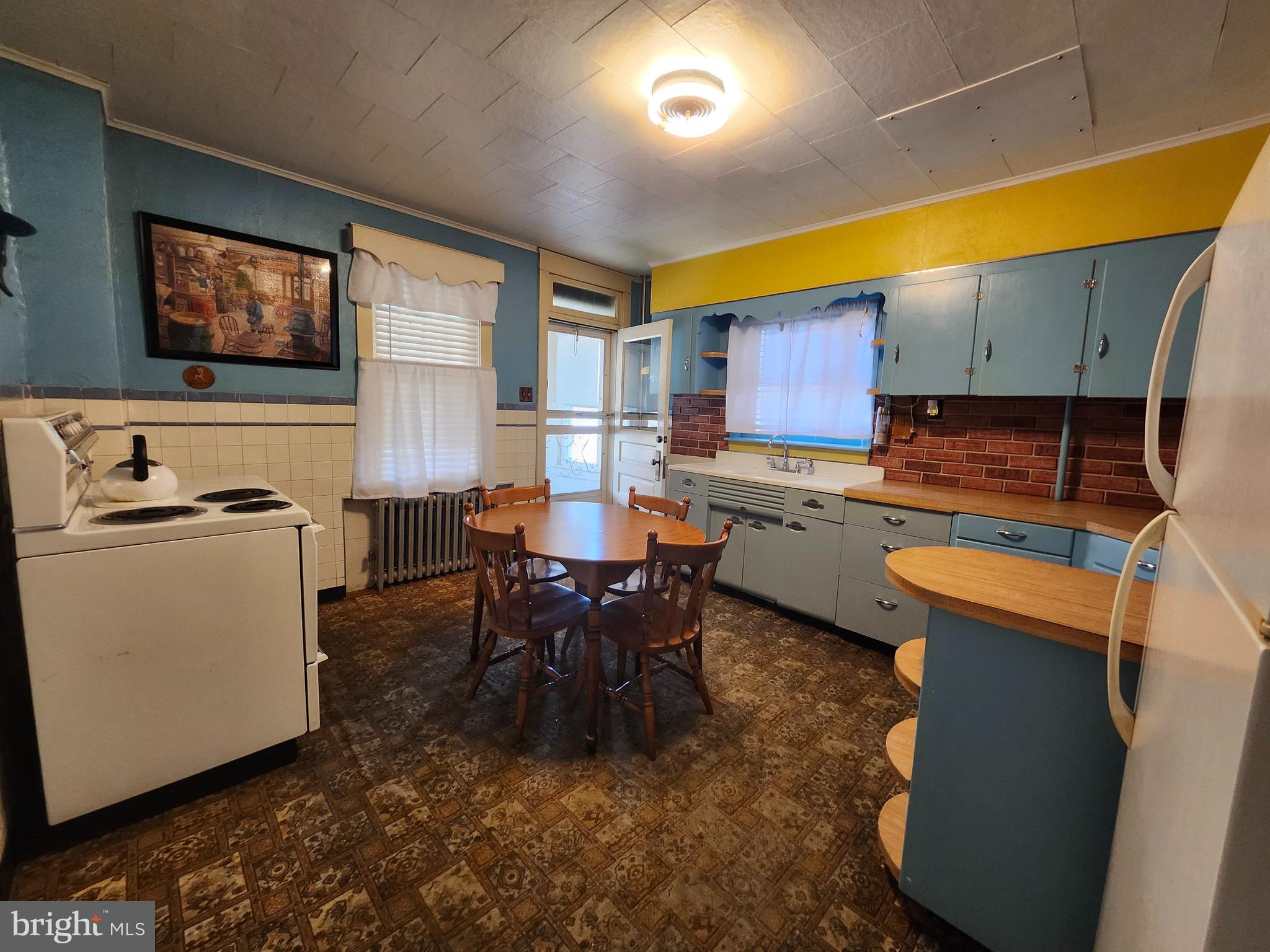 SUMMIT HILL BOROUGH - Residential