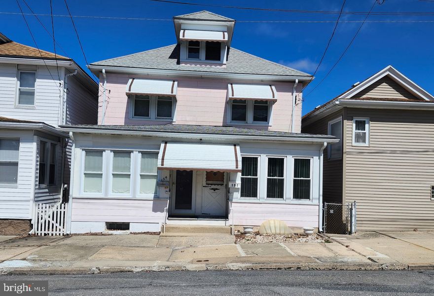 Multiple Offers Received!! Calling Highest & Best By Monday 4/7 At (6 PM)
Welcome to this WELL-kept, charming twin!
Upon entering the front door you'll be greeted by the 3-season room and this space alone, has many great possibilities.  Once you are done imagining what you would utilize this space for, it's time to enter into the Living room/Sitting room.
Look up and spot the eye-catching chandelier! It is a beauty!! It is setting the tone for some Vintage Vibes as we continue this small written house tour followed by some pictures!
To the right is a powder room, which is perfect, or shall I say convenient for when you are hanging in the main level of the home, or the 2nd floor full bathroom becomes occupied. Some may appreciate this! Plus it has new flooring!
Definitely can't miss the Paned glass door leading to a Second living room, Sitting-room, or perhaps the space you'll call the dining-room! Just a little more character to this adorable home.  Take notice to a few of the beautiful doors through-out the home.  
Let's keep going, right into the Eat- in kitchen that also speaks Vintage Charm!  
Plenty of counter and cabinet space!
Oh, why yes......that is an enclosed porch off of the kitchen, right before you head outside to the back yard. The enclosed back porch is just another space in this home to utilize, decorate or both, whatever makes you happy!
Green thumb? If so, perhaps you can take over the garden and plant your favorites vegetables/flowers.....
The garden area is fenced in and ready for someone's horticultural expertise! 
Look to the end of the yard.......
How about parking? 
From street parking to private rear parking.  
The Private Parking area measures approx. 15x25
Since we entered the front door and zipped right through the main level to the backyard, let's head back inside......We have to head upstairs!
3 well-kept bedrooms and a full bath on the upper level awaits you.
The Hallway and Front Bedroom have (Newer Carpet.)
The Middle Bedroom and Main Bath have (Newer Floors.)
Need storage? The attic will definitely provide that as well, being it is 39x11 and that is some great space to tuck away all of your seasonal decorations and more.
Wondering about the basement?
Not only does it come with a washer, dryer and a utility sink....it also provides a great space for hobbies and additional storage. Storage, Storage, Storage!
And.......Exit right out of the basement door to the backyard. 
So, when the home new owner is working in the garden, they can head into the basement and make use of that big porcelain sink! It's the little things, the convenience....
Or....carry your freshly laundered sheets outside to hang in the warm summer breeze!
Are you ready to see this sweet home for yourself?
Schedule your showing today!