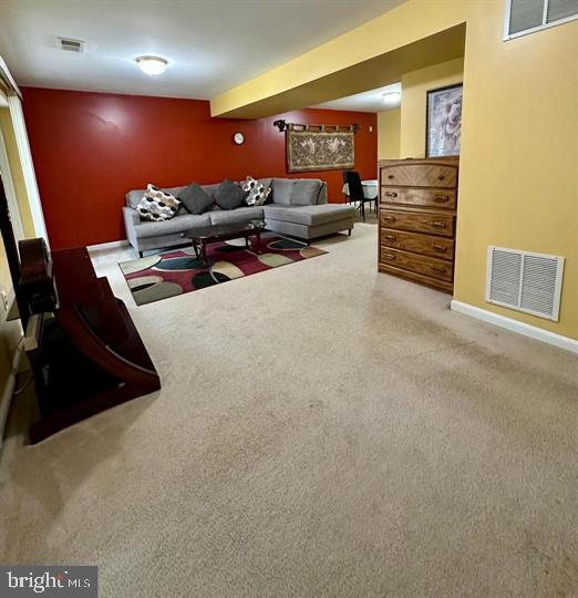 BLOOMS CROSSING - Residential Lease