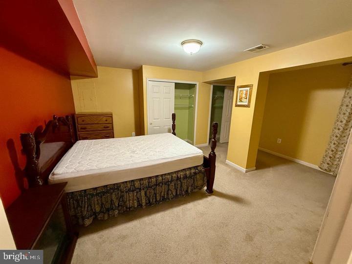 BLOOMS CROSSING - Residential Lease