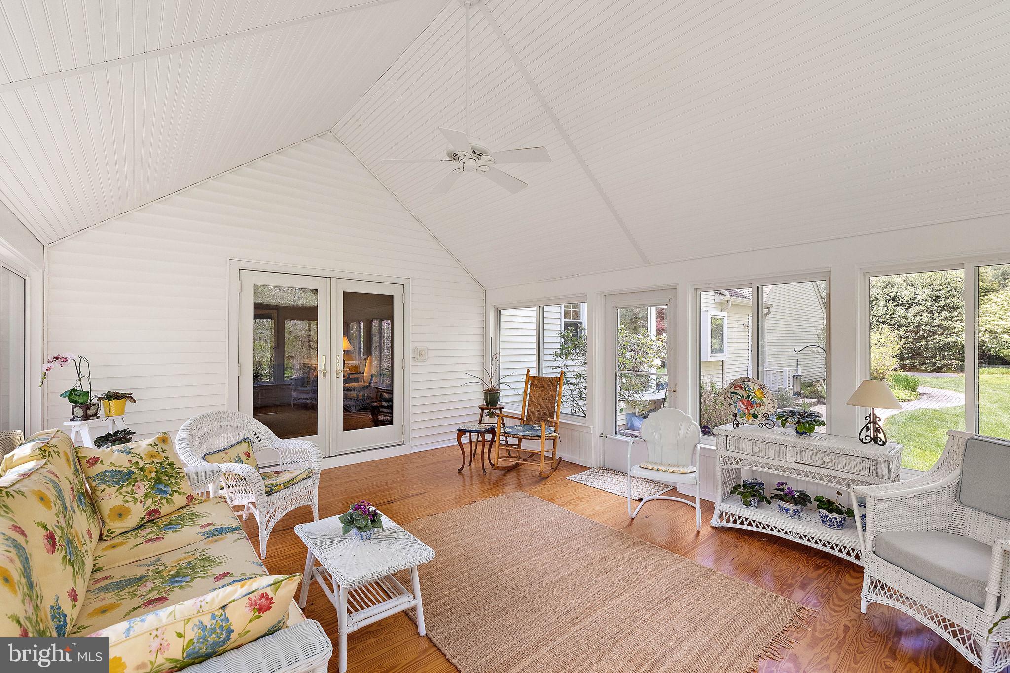 SPRING MEADOWS - Residential