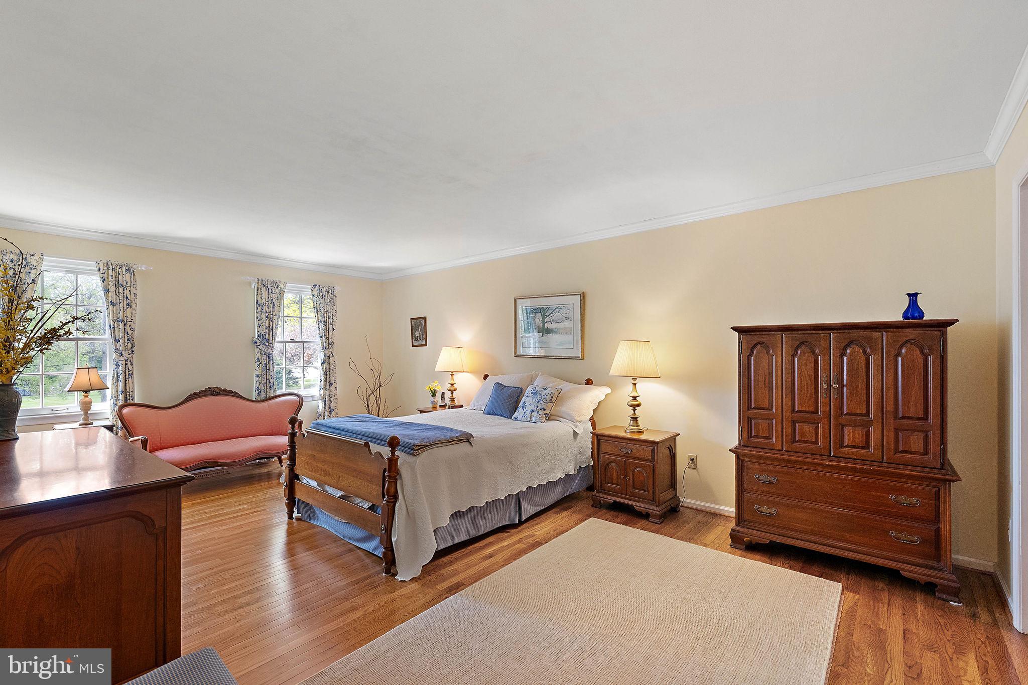 SPRING MEADOWS - Residential