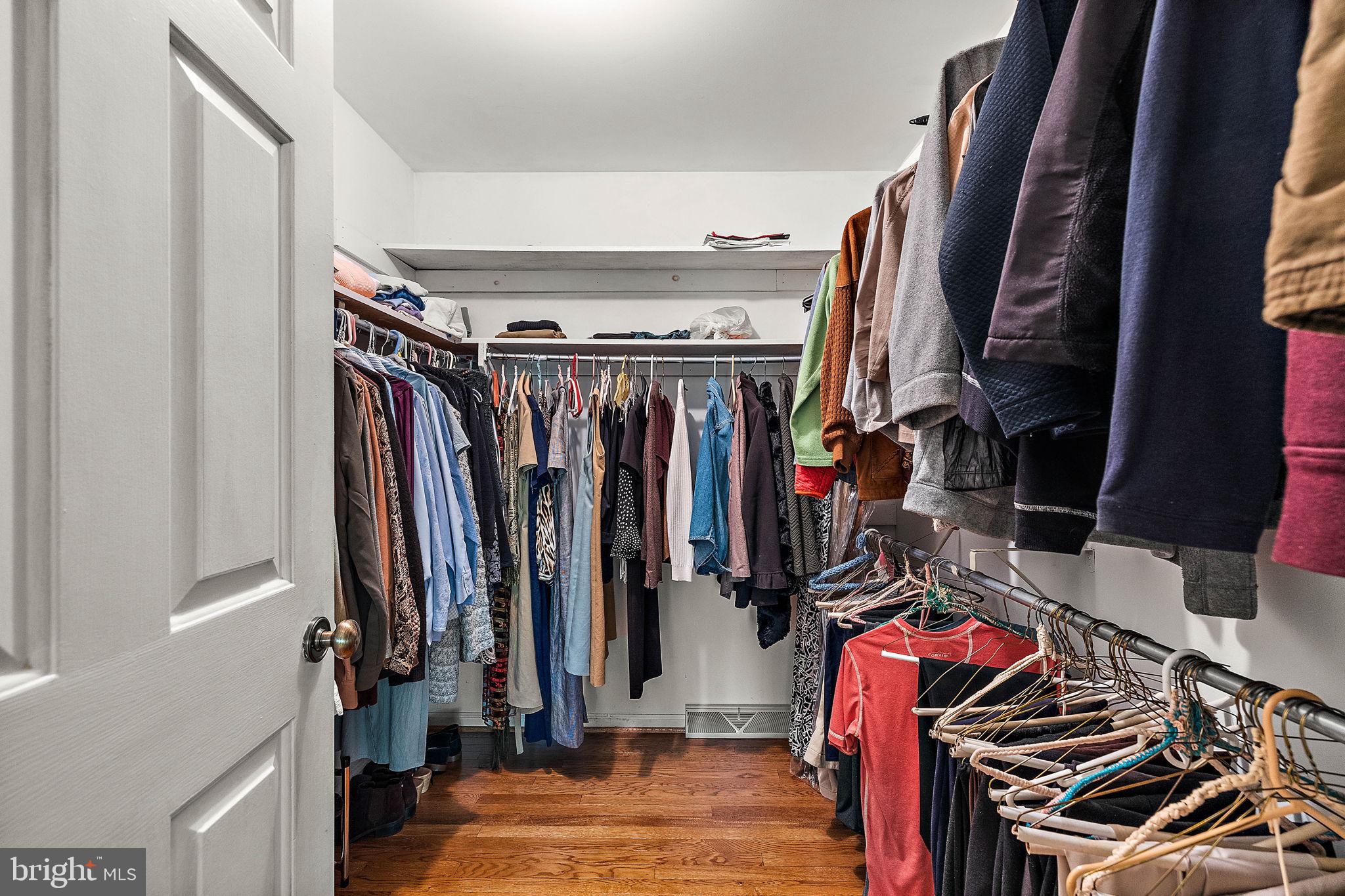 SPRING MEADOWS - Residential