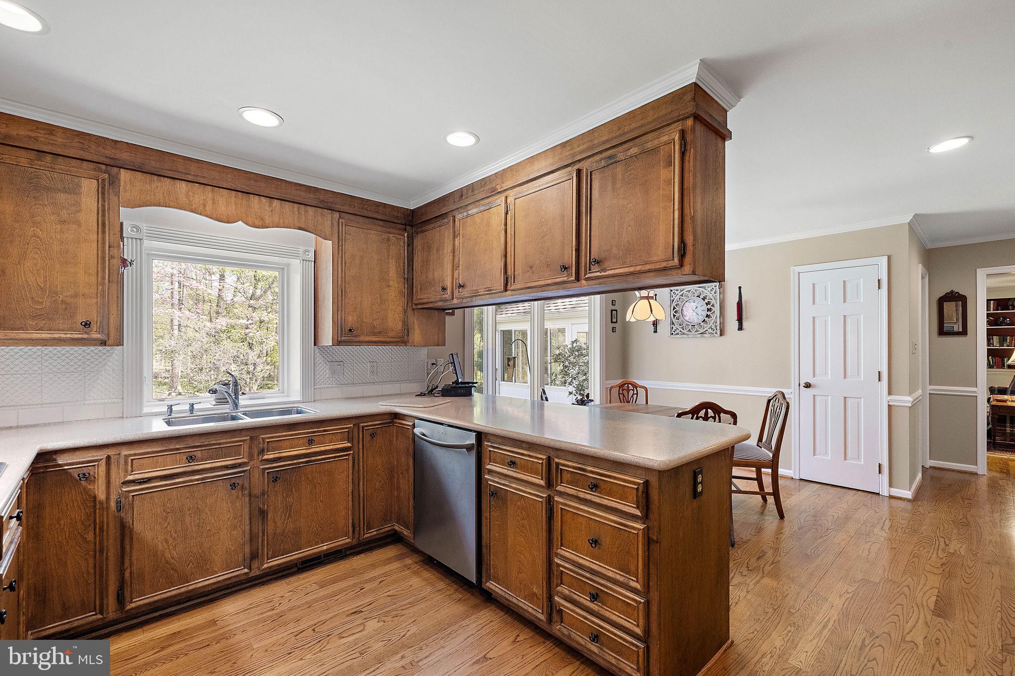 SPRING MEADOWS - Residential