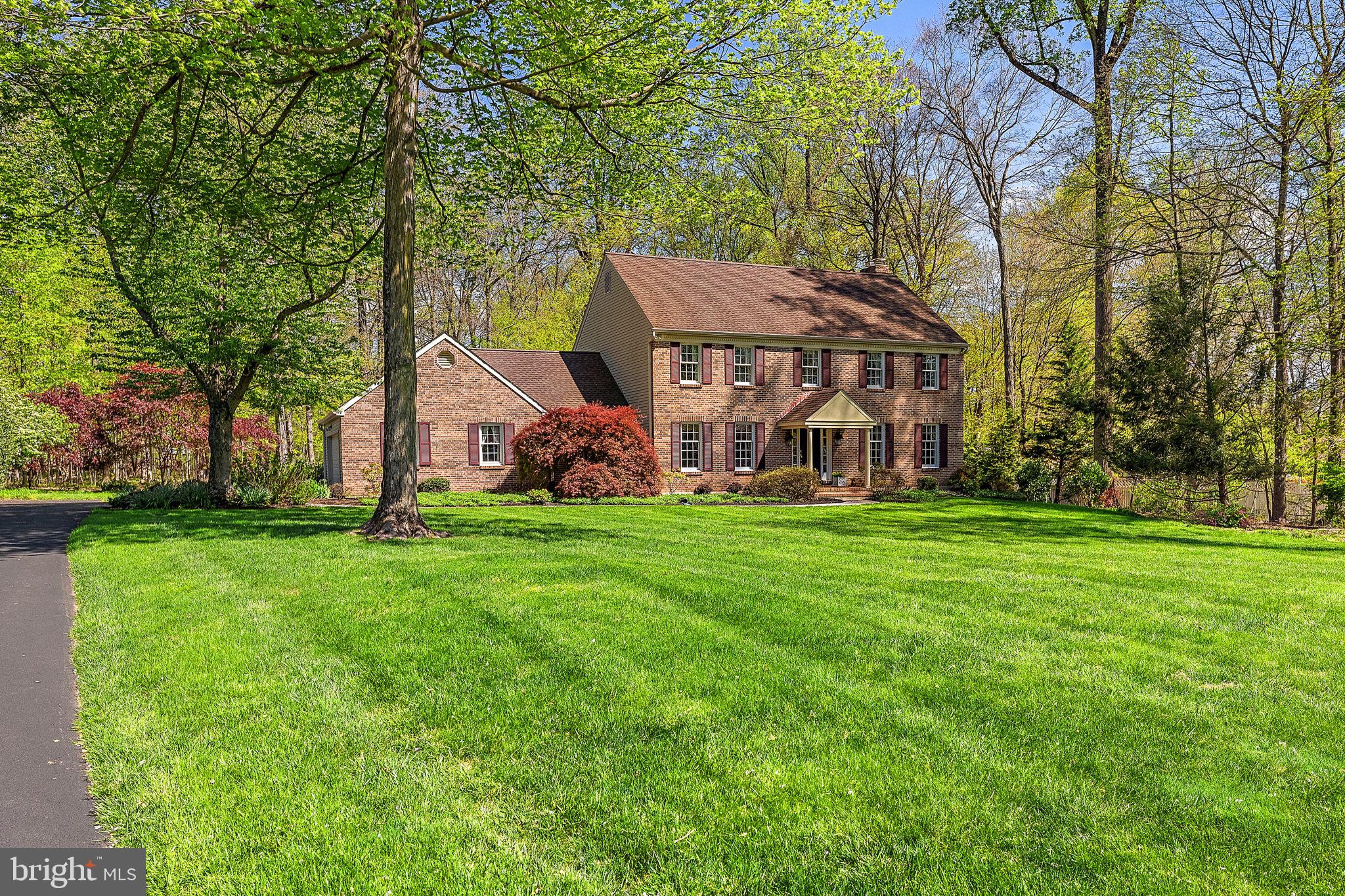 SPRING MEADOWS - Residential